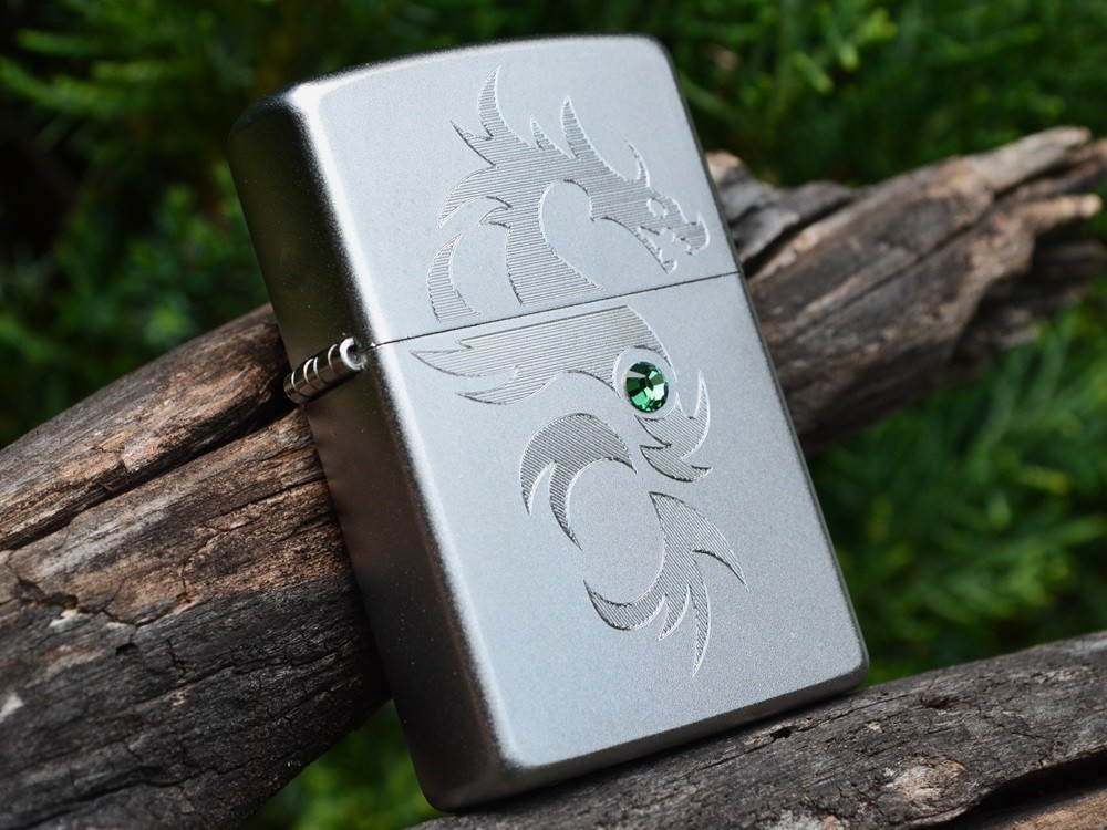 Zippo Lighter – Engraved Dragon – European – Swarovski Crystal – # 1.420.057