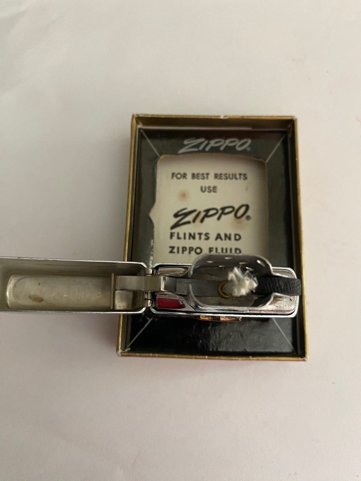 VINTAGE 1969 „BP GASOLINE“ ZIPPO ADVERTISING LIGHTER WITH BOX AND PAPER INSERT