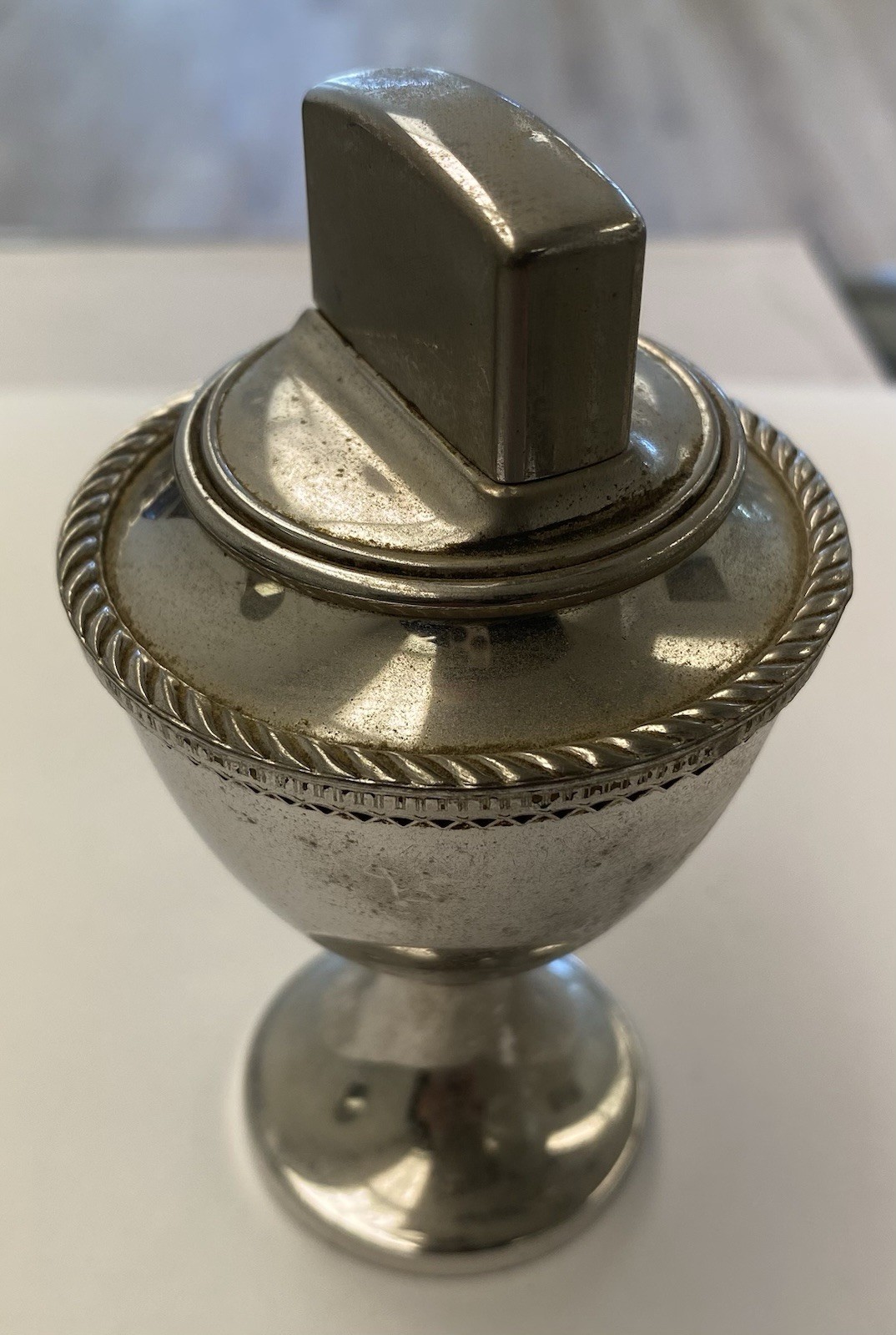 Vintage 1960s Zippo Corinthian Table Lighter RARE