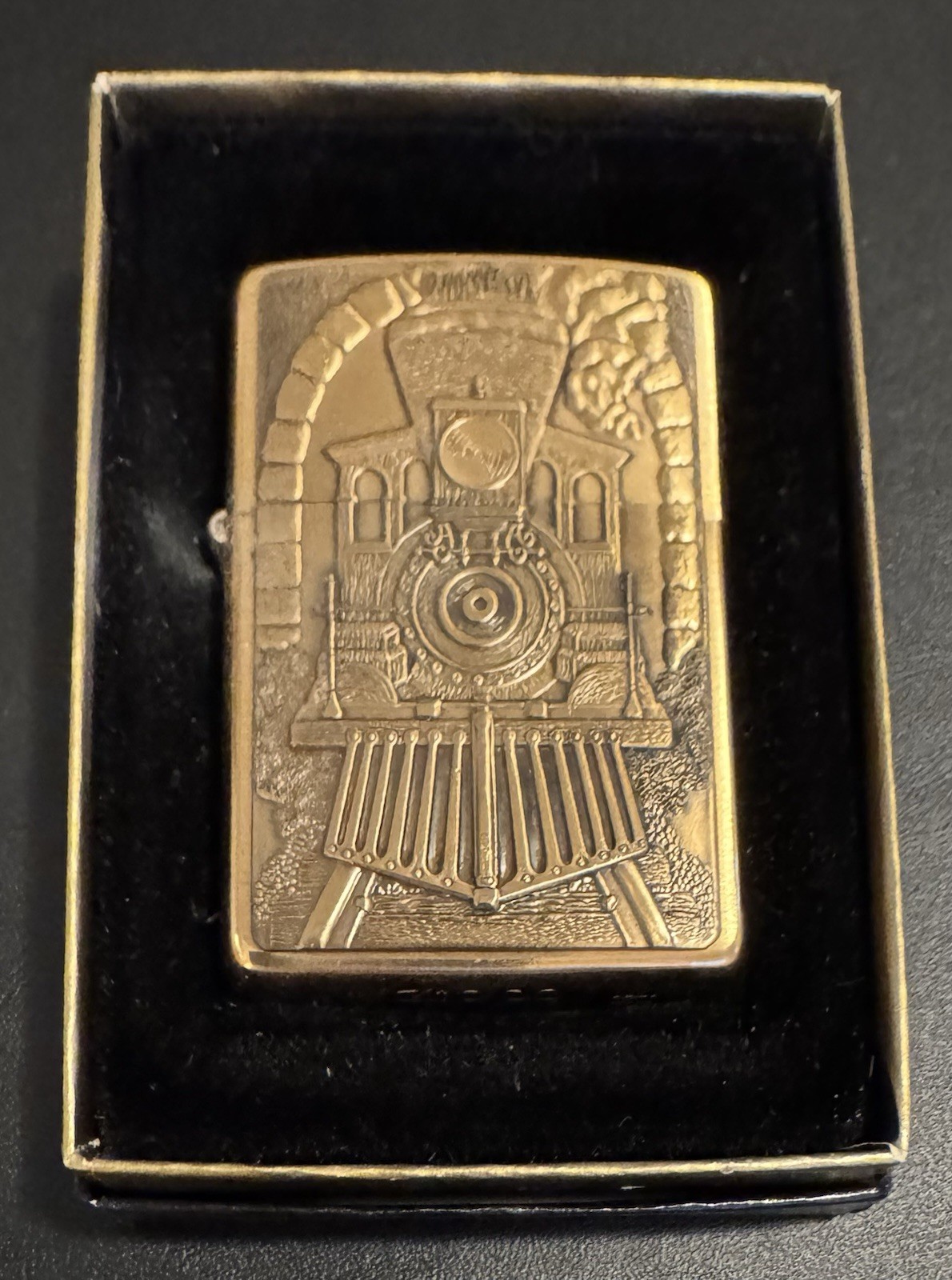 Vintage Zippo Solid Brass Steam Locomotive Train Lighter w/ Box & Papers