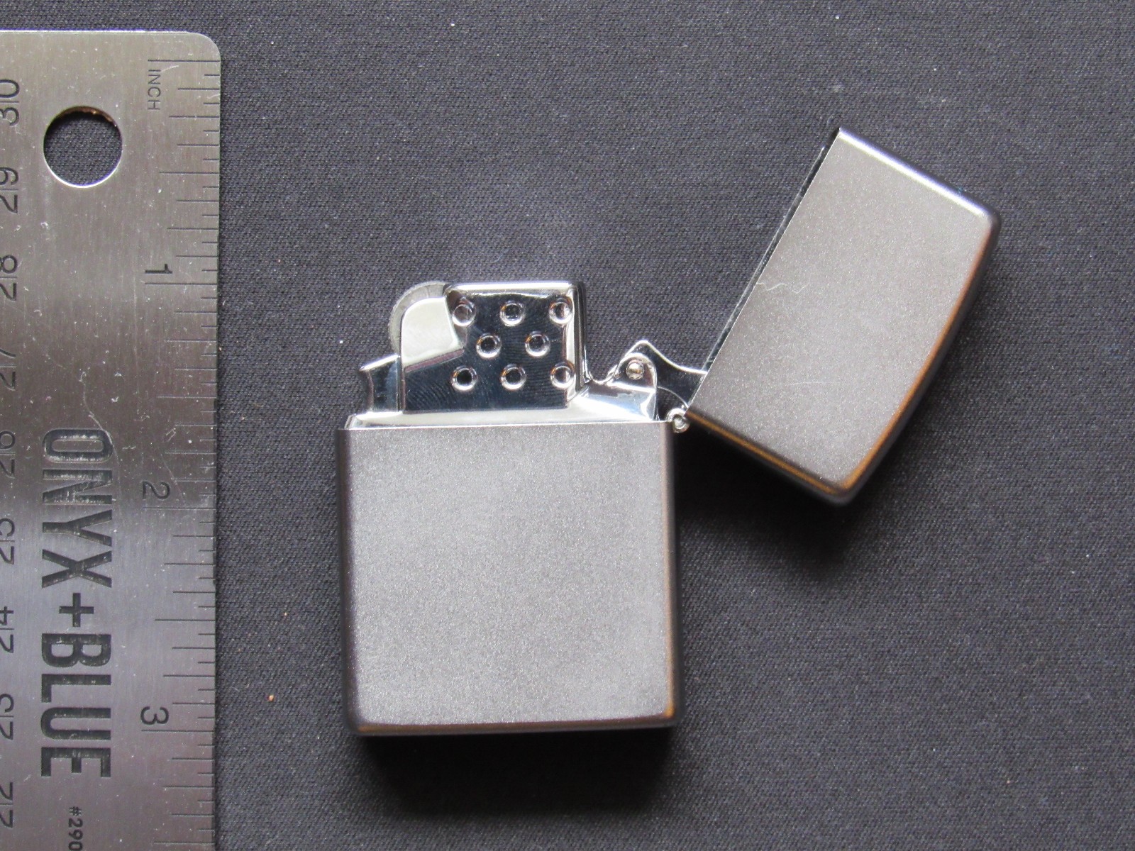 (MADE FOR CIGARS) CLASSIC CHROME ZIPPO W/ ZIPPO SOFT YELLOW FLAME BUTANE INSERT