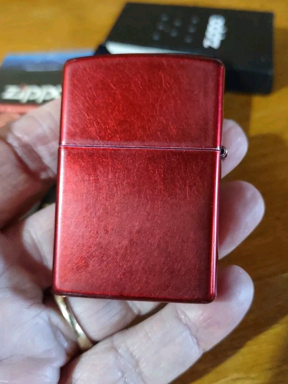 2010 Zippo Windproof Lighter Classic Candy Apple Red w/ 6 Count Flints SEE VIDEO