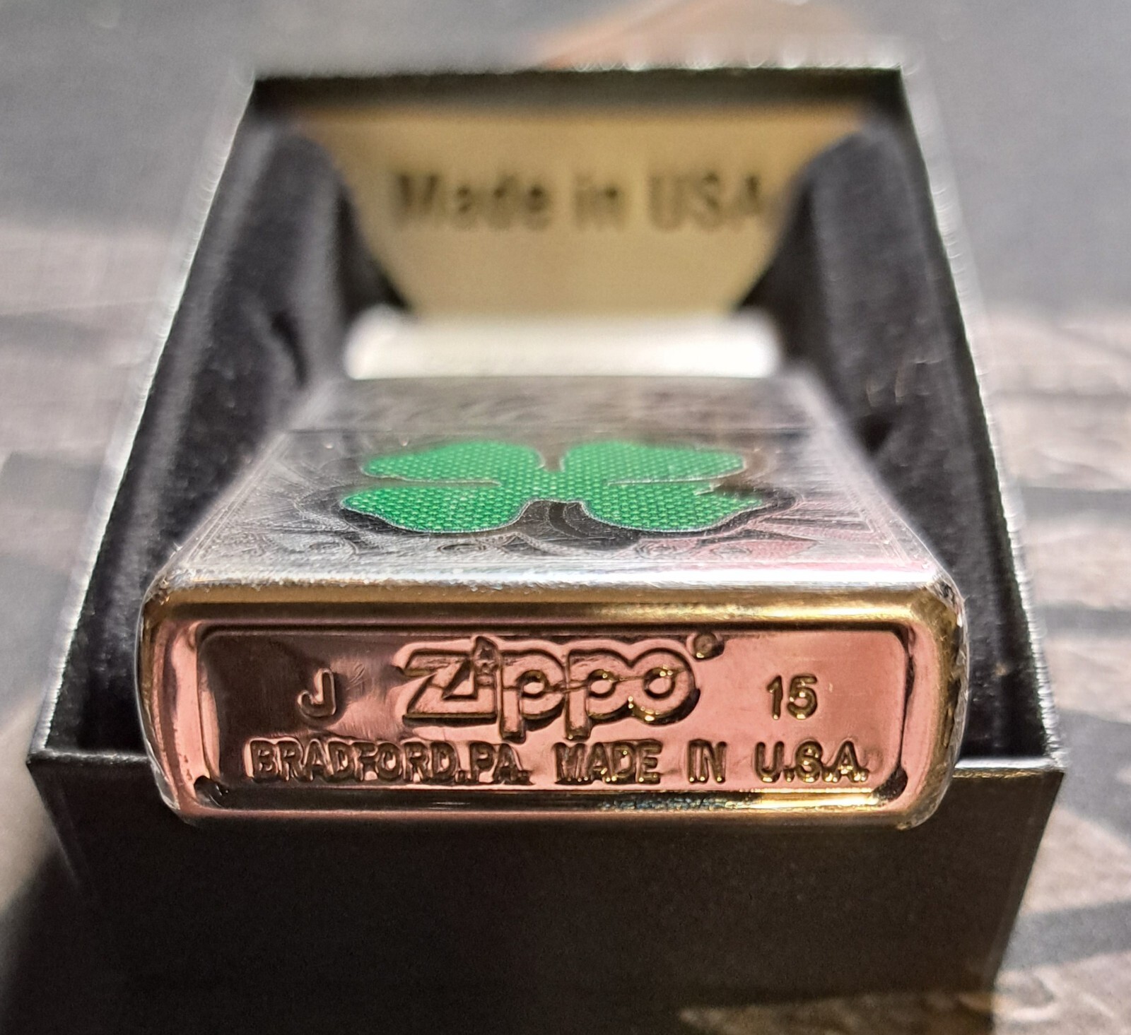 Zippo Lighter Polished Four Leaf Clover -Must Have 2015