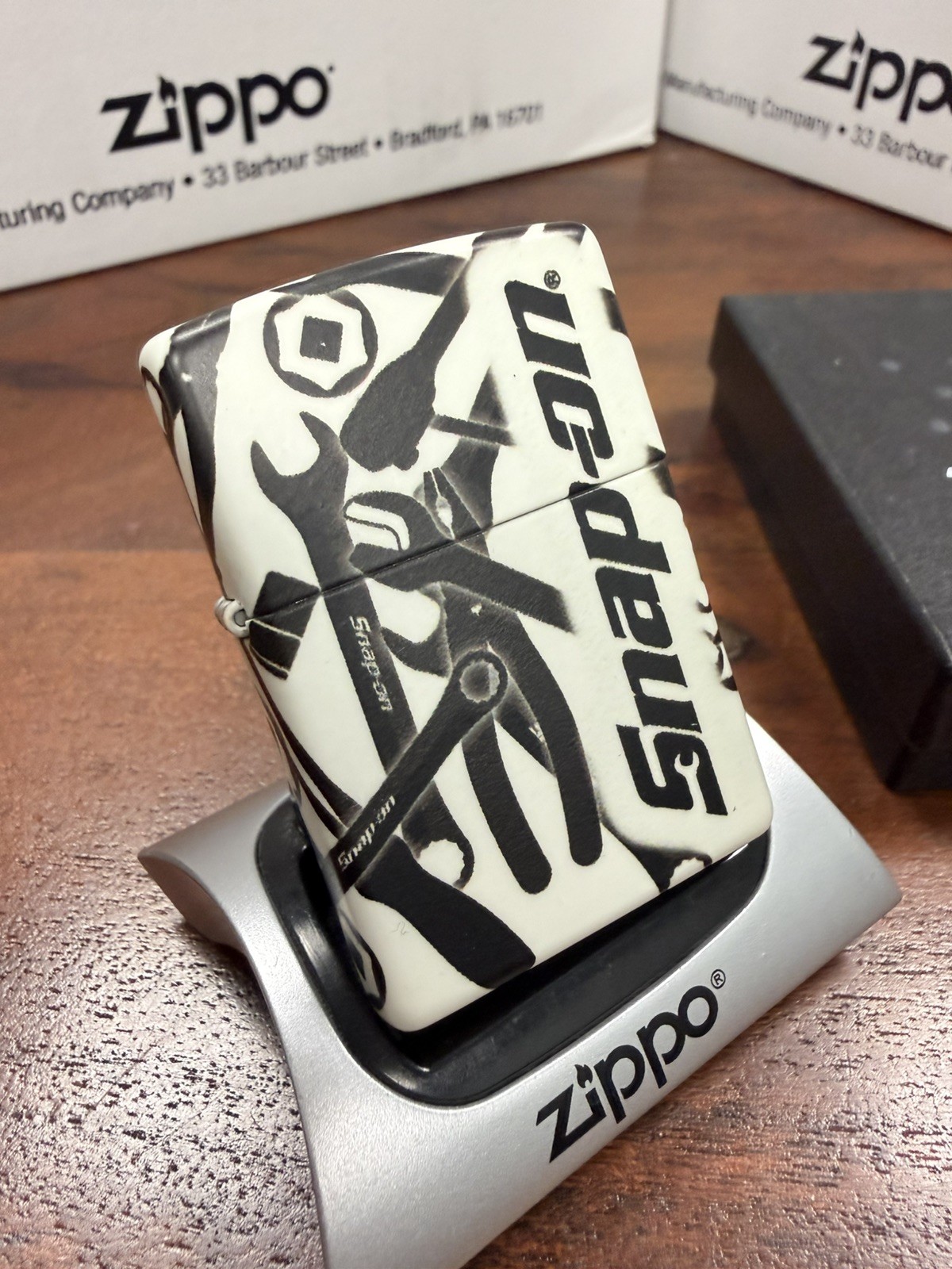 GENUINE Zippo GLOW IN DARK Lighter Snap-on Tools 540 Colour Allover 2022 NEW