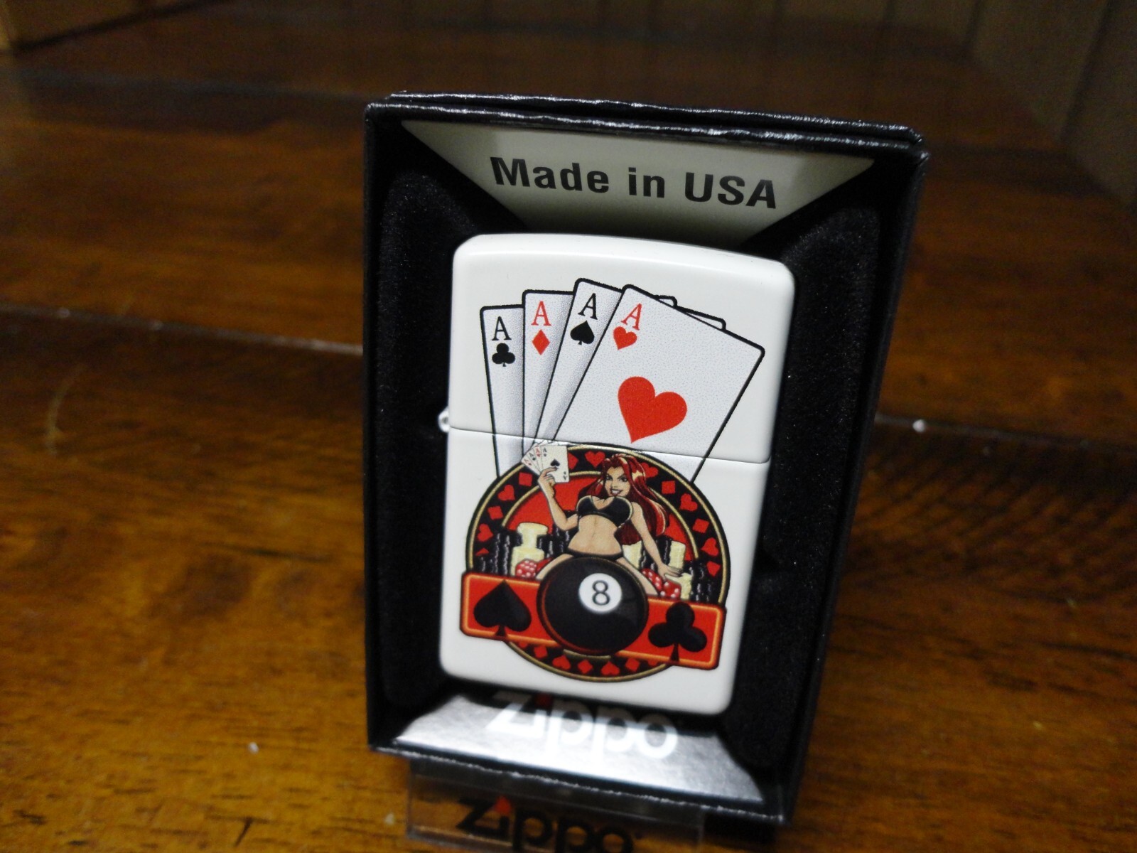 4 ACES PINUP GIRL 8 BALL POKER CASINO ZIPPO LIGHTER MINT IN BOX