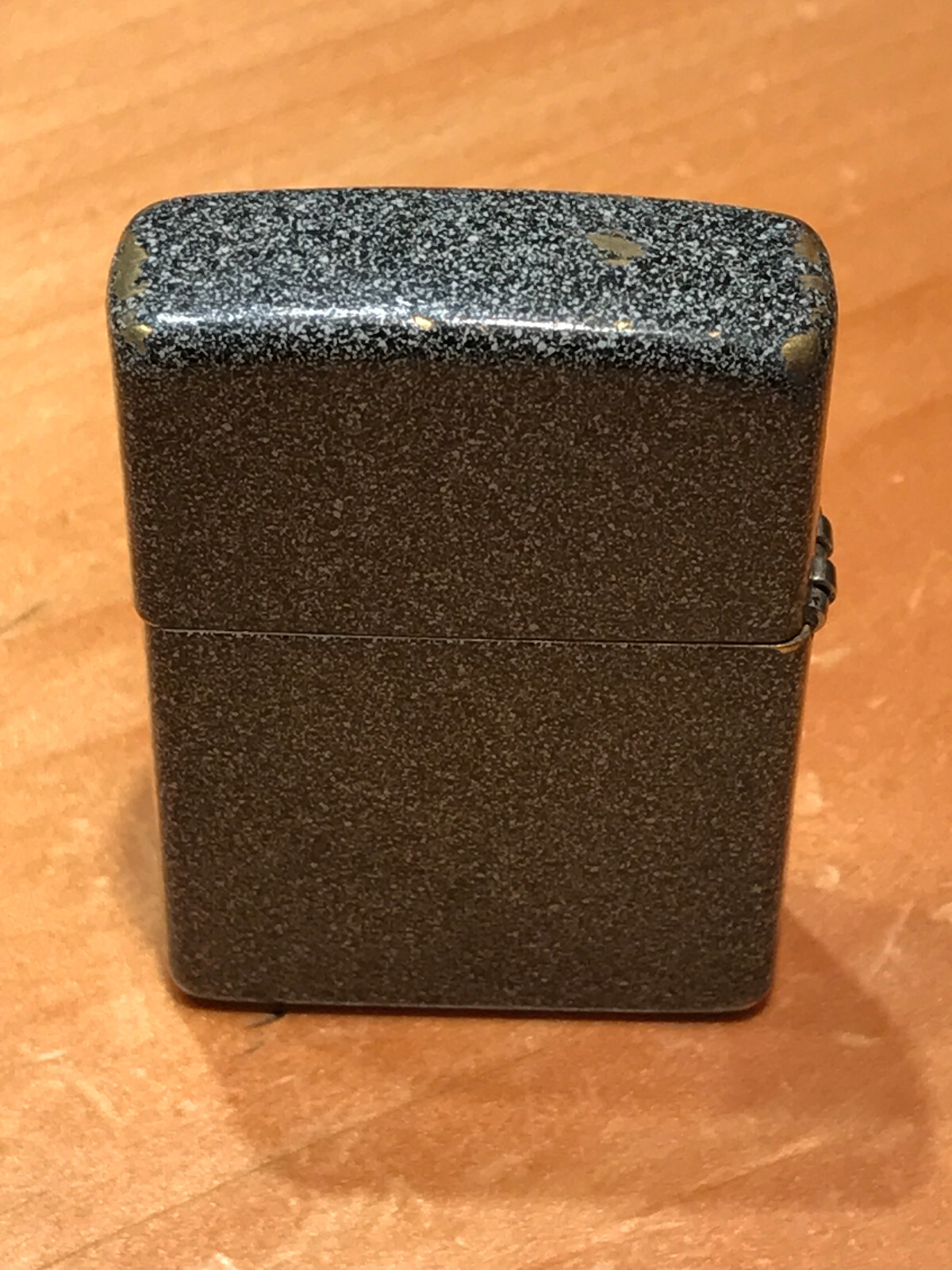 CLASSIC BLACK AND WHITE SPECKLED ZIPPO LIGHTER