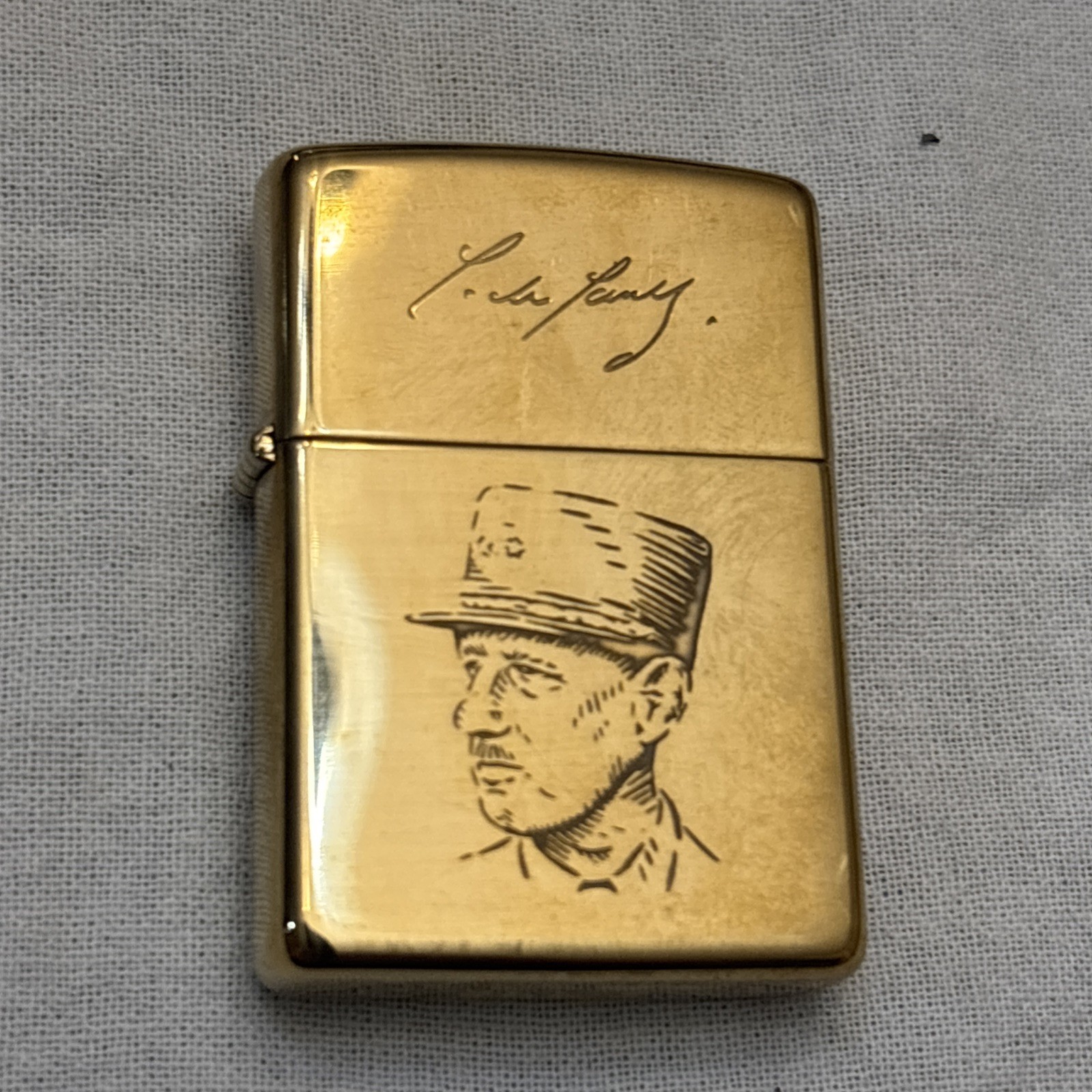 New 1994 ZIPPO Lighter D-Day WWII Normandy Allied Hero GENERAL CHARLES DE GAULLE