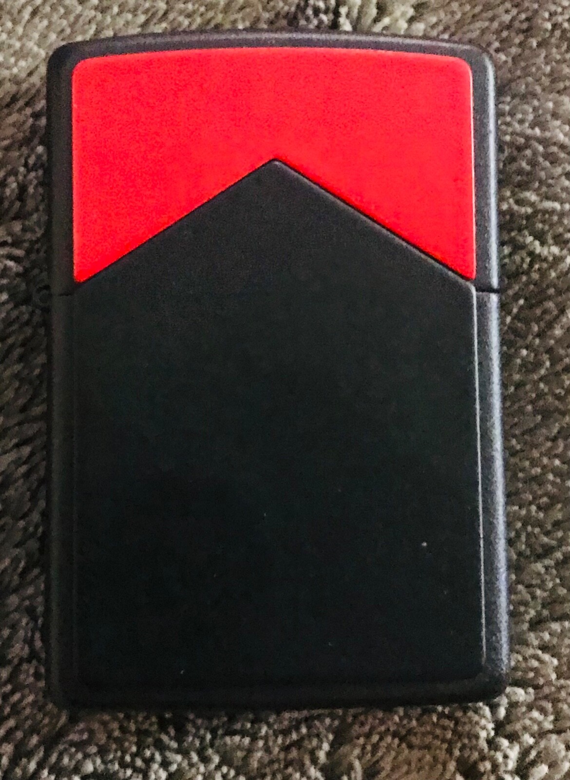 1990’s Red&Black Marlboro zippo lighter Brand New Sealed