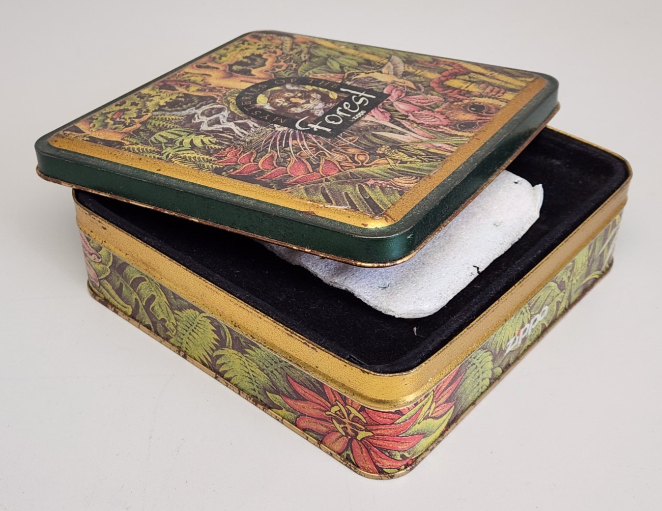 Set of 5, Zippo Mysteries Of The Forest 1995 Limited Collector’s Edition w/ Tins