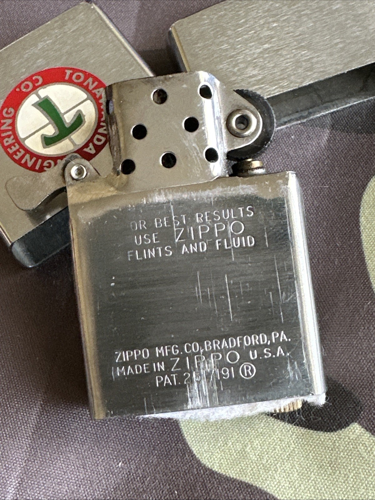 1958 Vintage Zippo Lighter – Tonawanda Engineering Company – Candy Striped Box