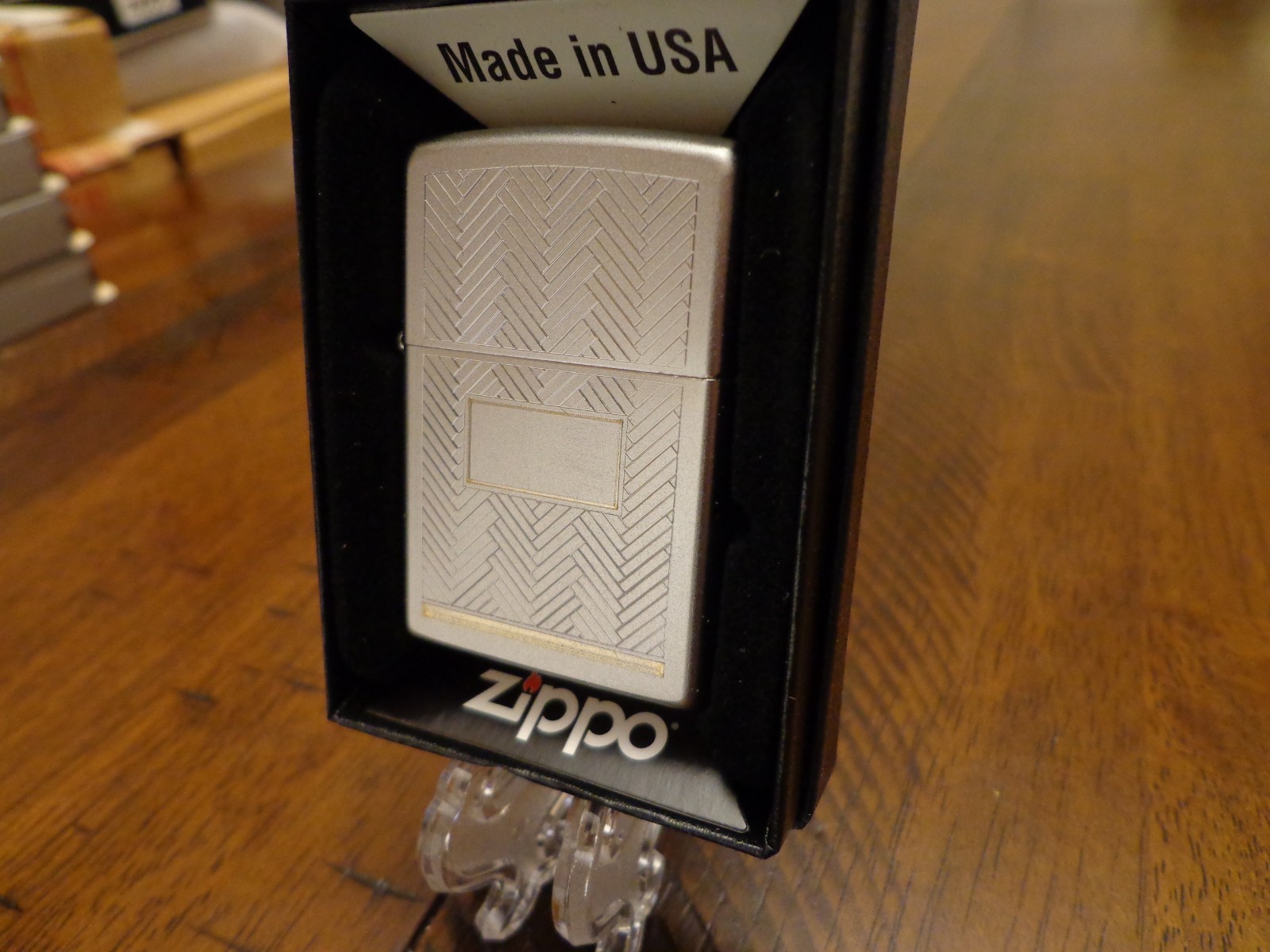 HERRINGBONE PATTERN SATIN CHROME ZIPPO LIGHTER MINT IN BOX 2012