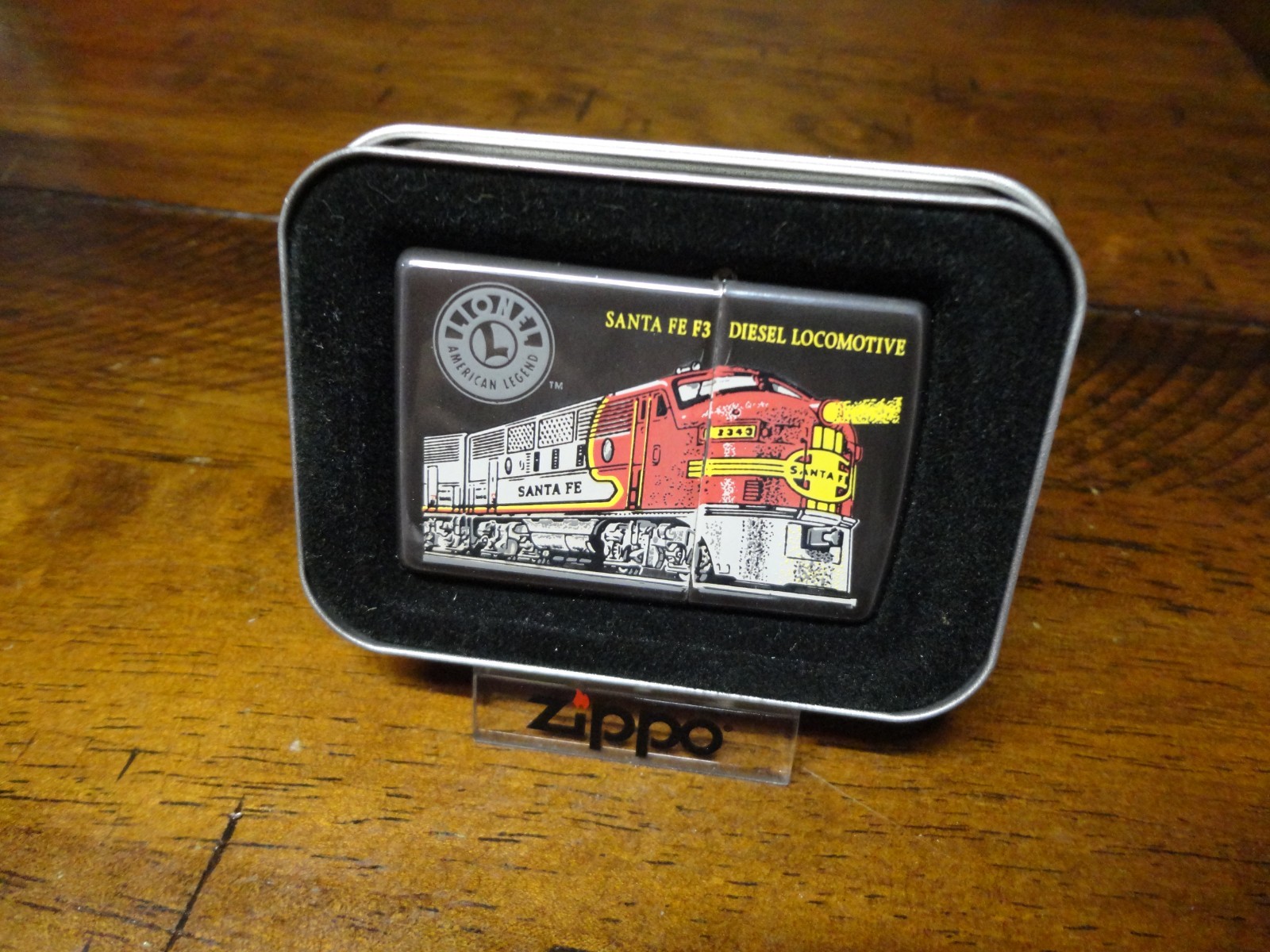 LIONEL SANTA FE F3 DIESEL TRAIN LOCOMOTIVE ZIPPO LIGHTER MINT IN BOX 1999