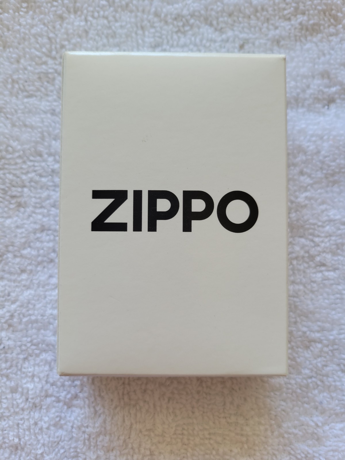 Zippo Windproof Lighter Metallic Red with Zippo Logo, 49475ZL, New In Box