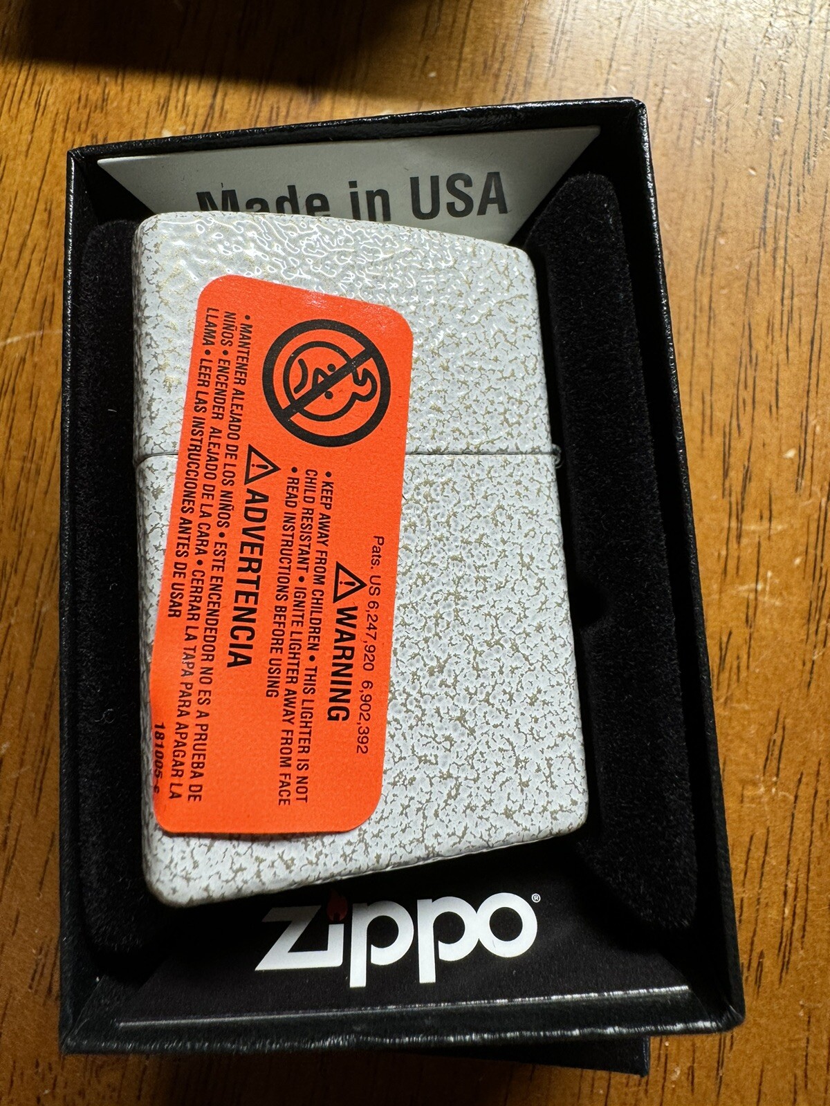 Zippo Lighter – Sugar Skull Design on White Textured Lighter – 49410 – New