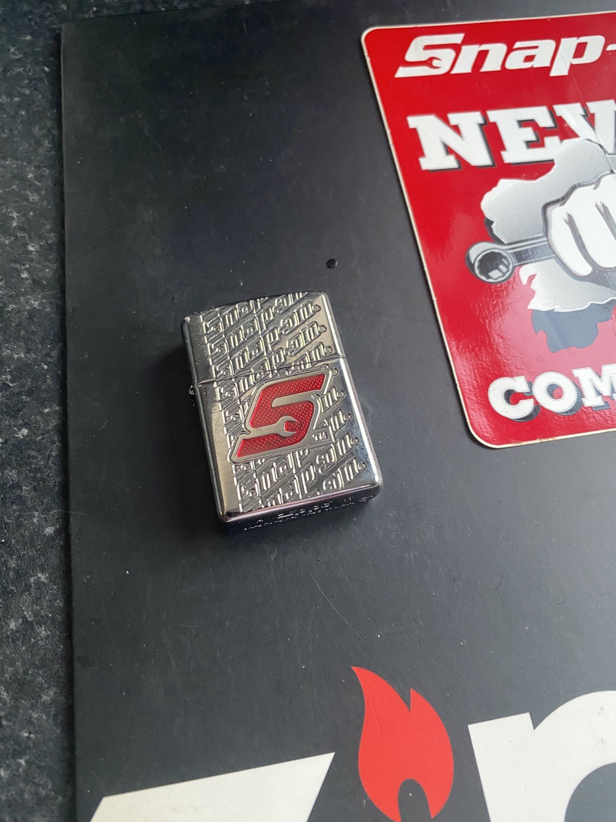 GENUINE SNAP ON 2017 ARMOR ZIPPO .