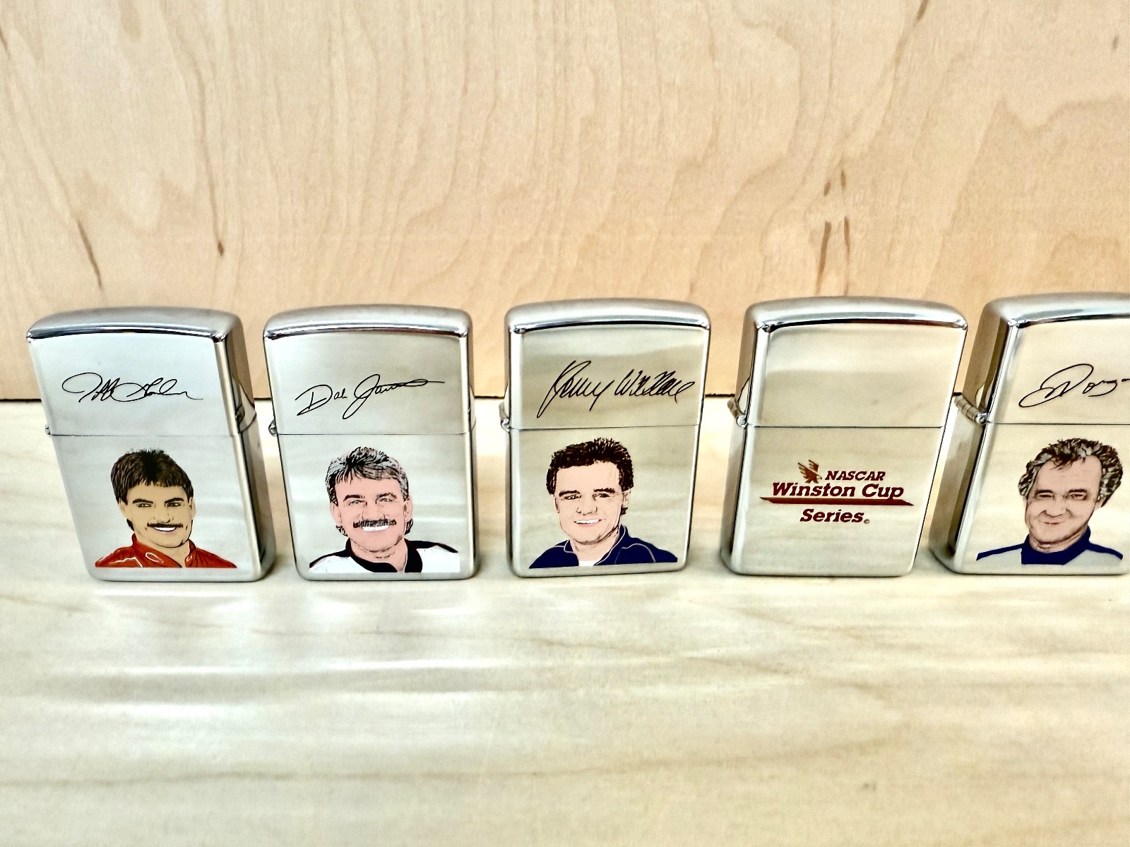Zippo WINSTON CUP NASCAR (8 Lighter) Collectable Gift Set 