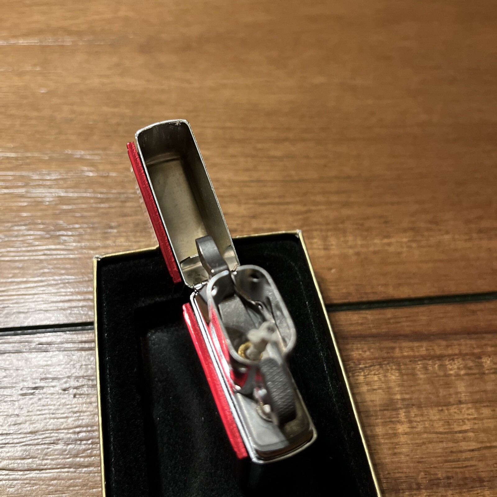 Zippo Lighter 2000 Red Anodized Aluminum Unstruck