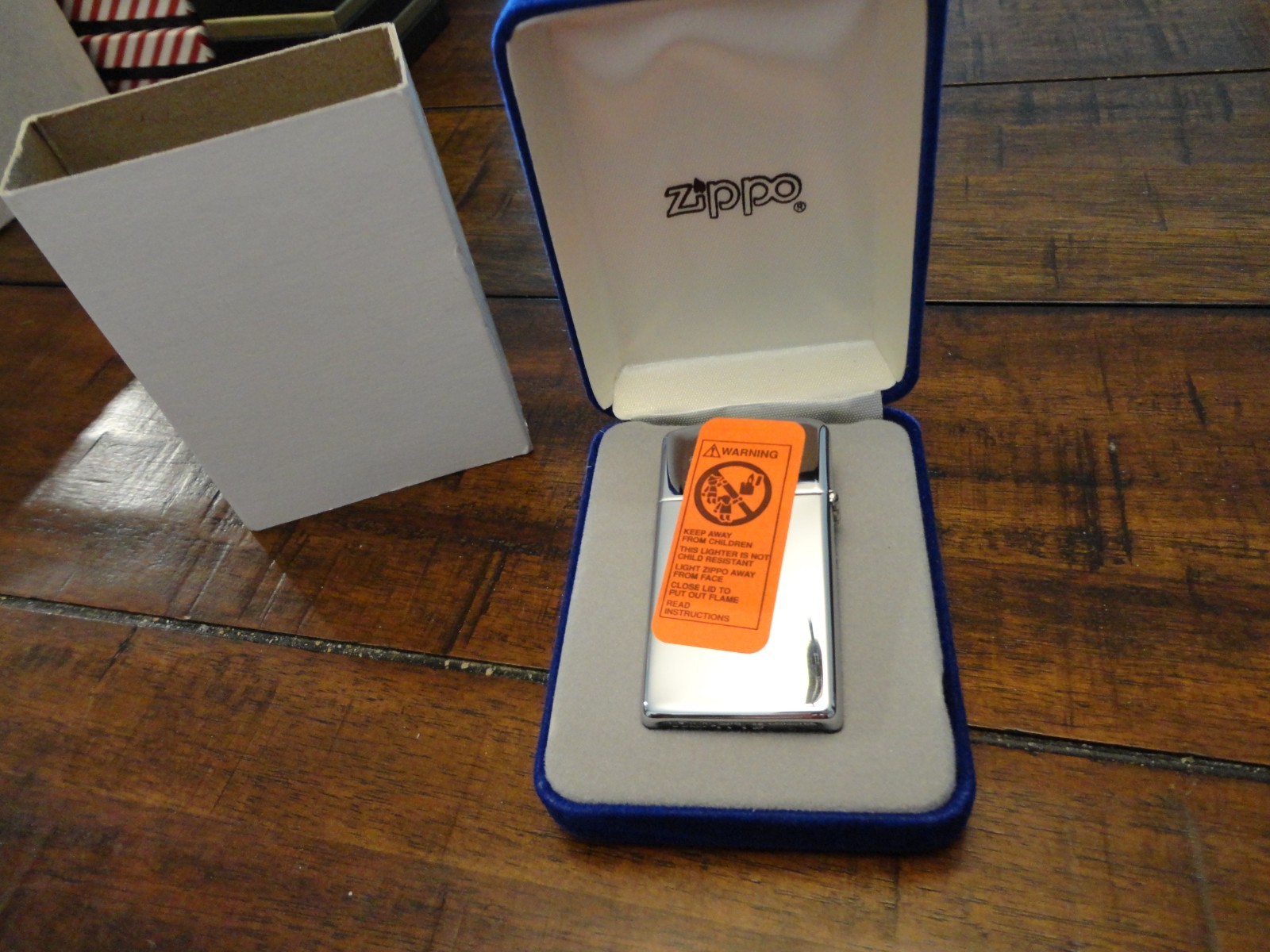 PAINTED DESERT SERIES SLIM CHEROKEE #1697 ZIPPO LIGHTER MINT IN BOX 1998