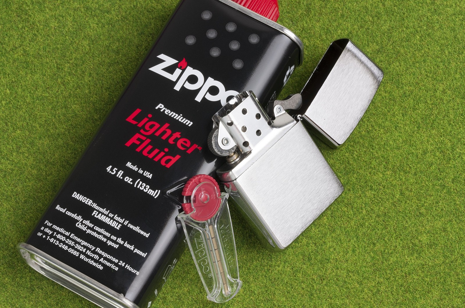 ZIPPO Model 200 Gift Set Oil Lighter with Flint & Oil Can