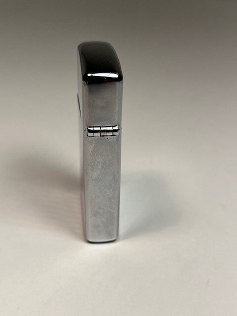 Zippo High Polish Chrome Lighter
