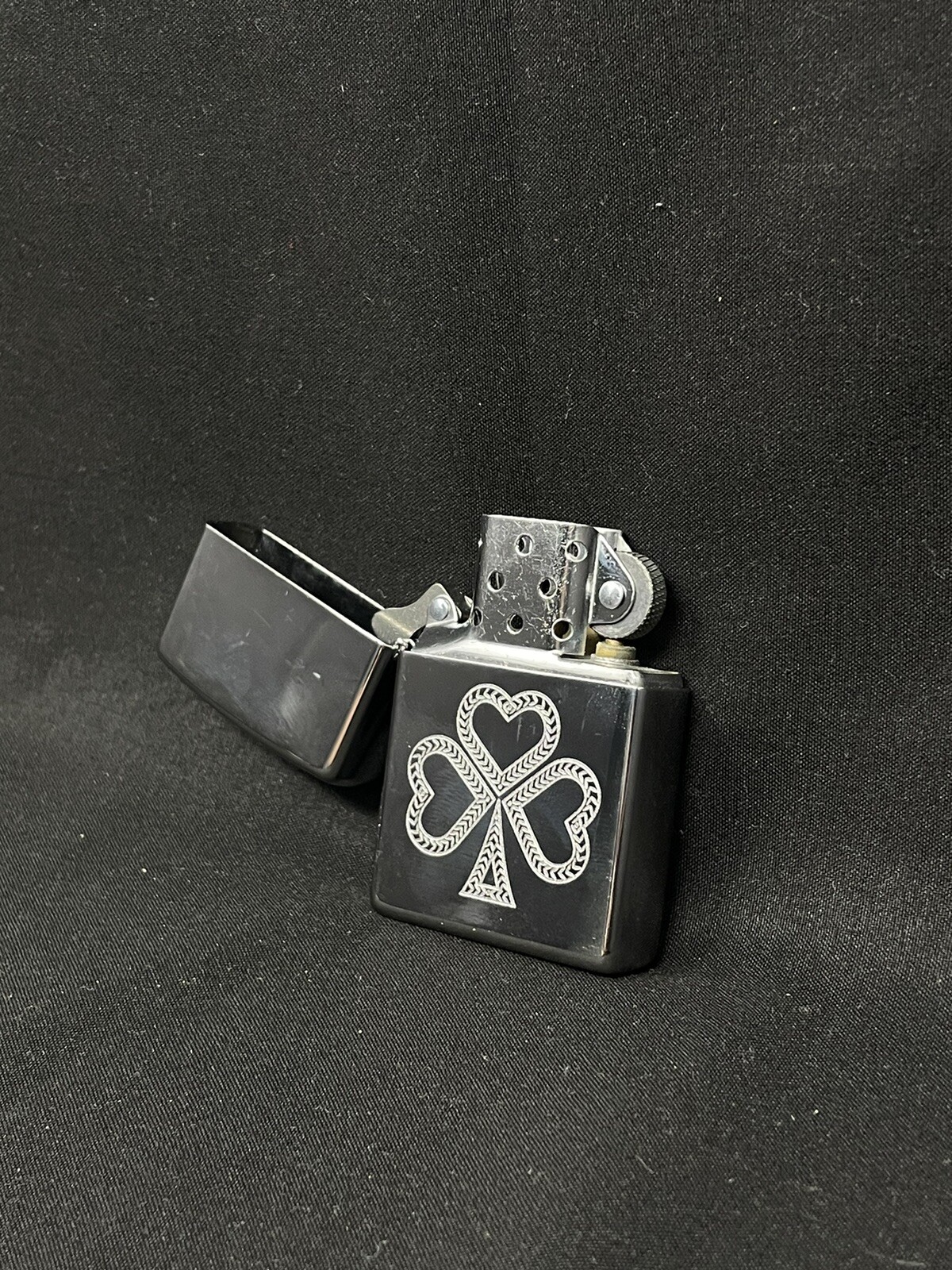 Zippo High Polish Chrome Lighter, Brand new, free shipping