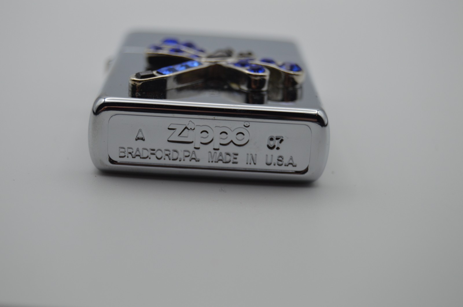Zippo Dragonfly Swarovski Crystal Emblem Lighter A 07 NOS Unfired Estate