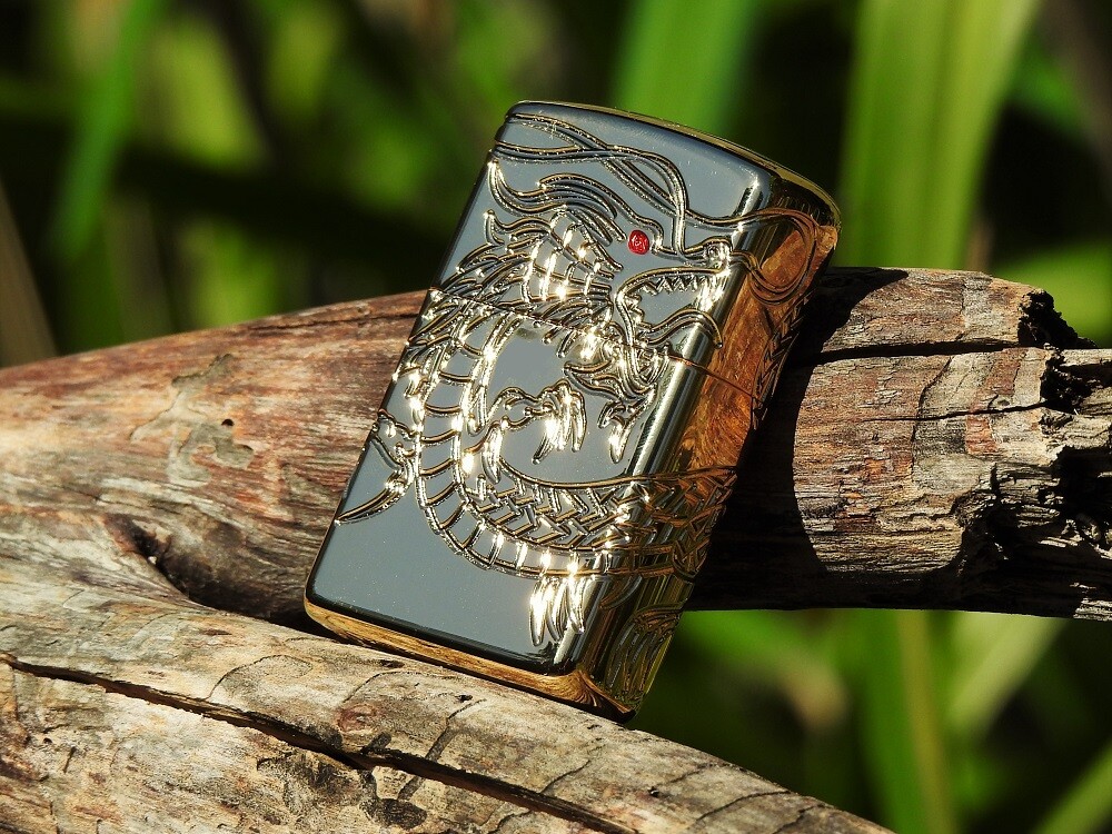 Zippo Lighter – Chinese Dragon – 360 Degrees Multi-Cut Armor Case – Gold Plated