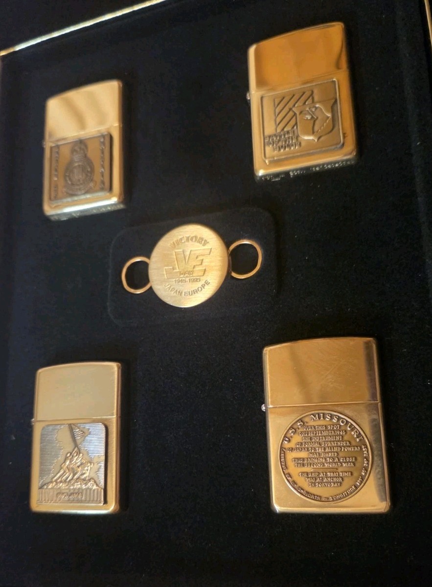 Zippo Gift Set World War 2 Remembrance Lighters and Keychain (16596/25,000) NEW