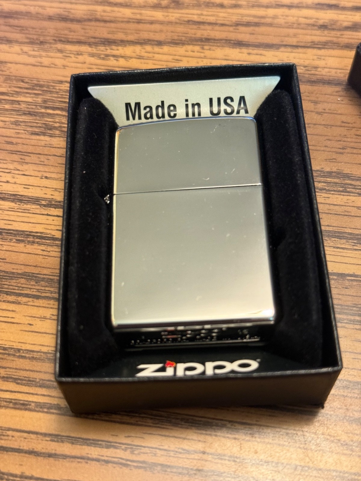 Zippo High Polish Chrome Lighter