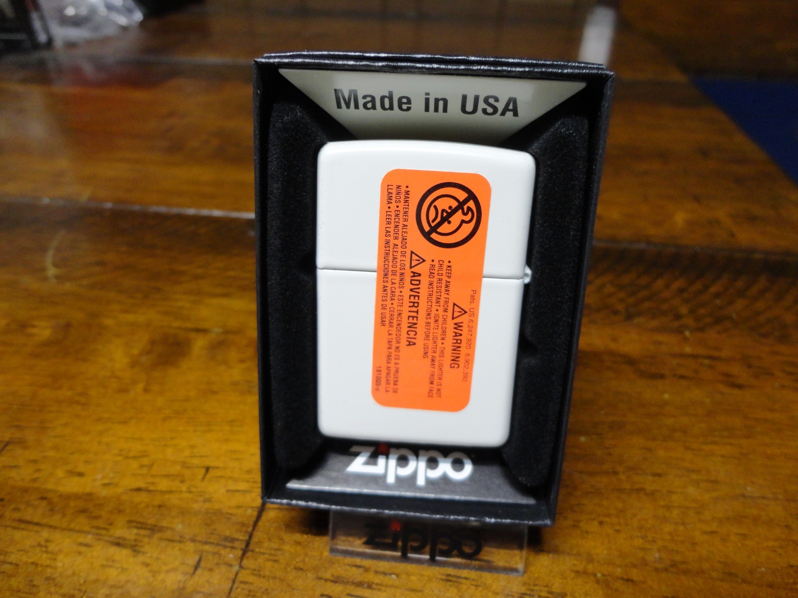 FLY FISHING FISHERMAN MOUNTAINS RIVER CASE XX KNIFE ZIPPO LIGHTER MINT IN BOX