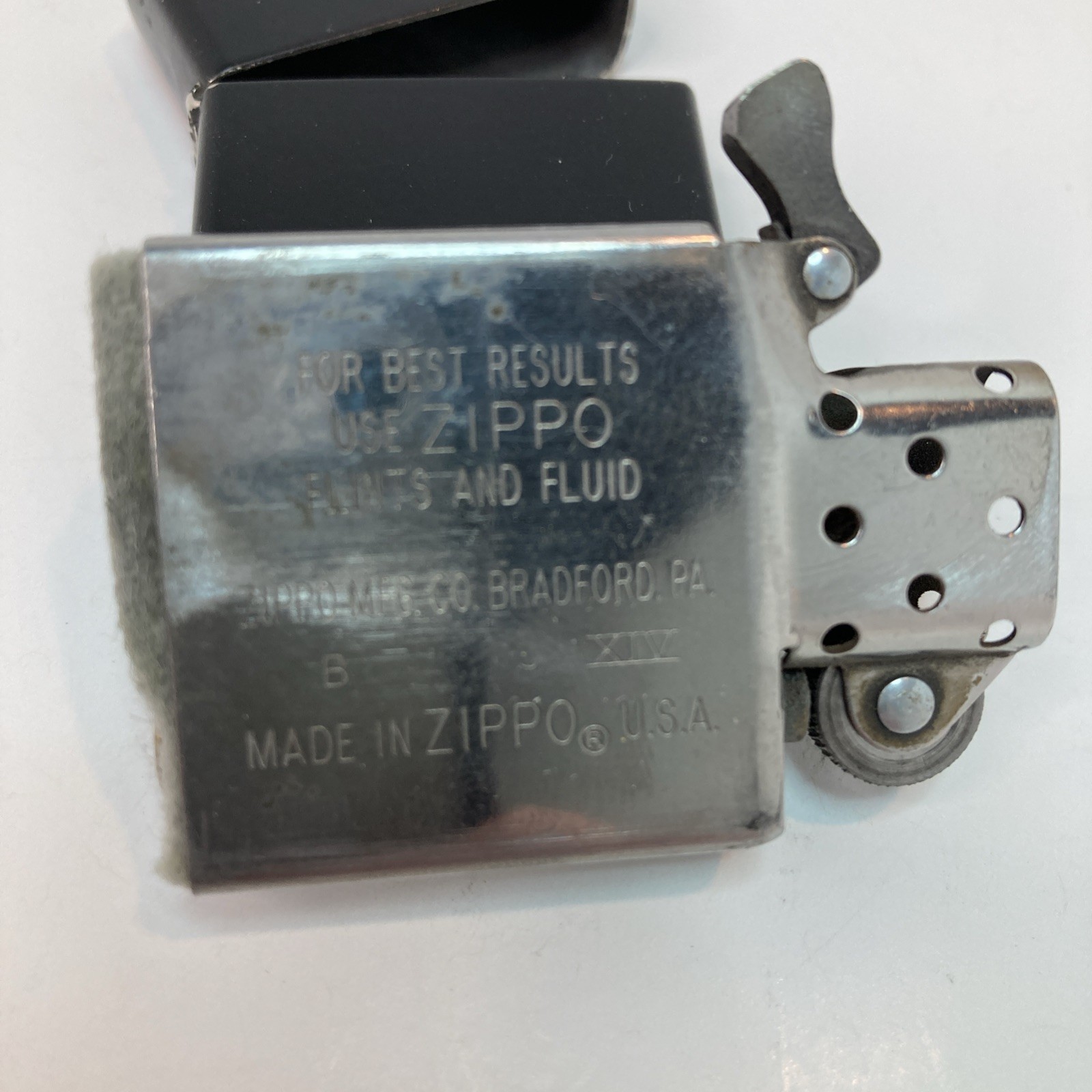 Vintage Zippo Lighter 1996 Classic Black with Original Box