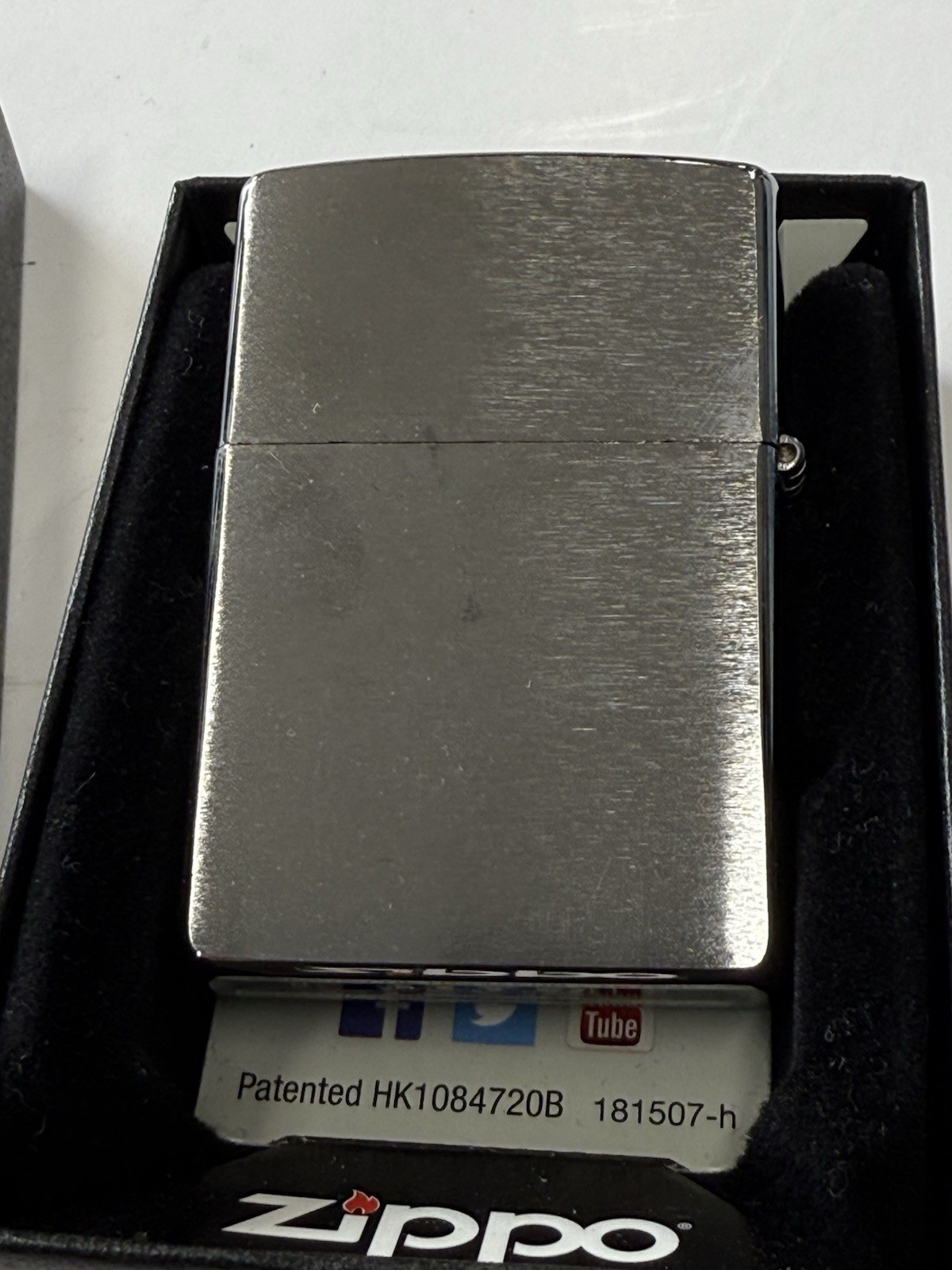 ZIPPO 2015 SNOWBOARDING LIGHTER UNFIRED IN BOX 754
