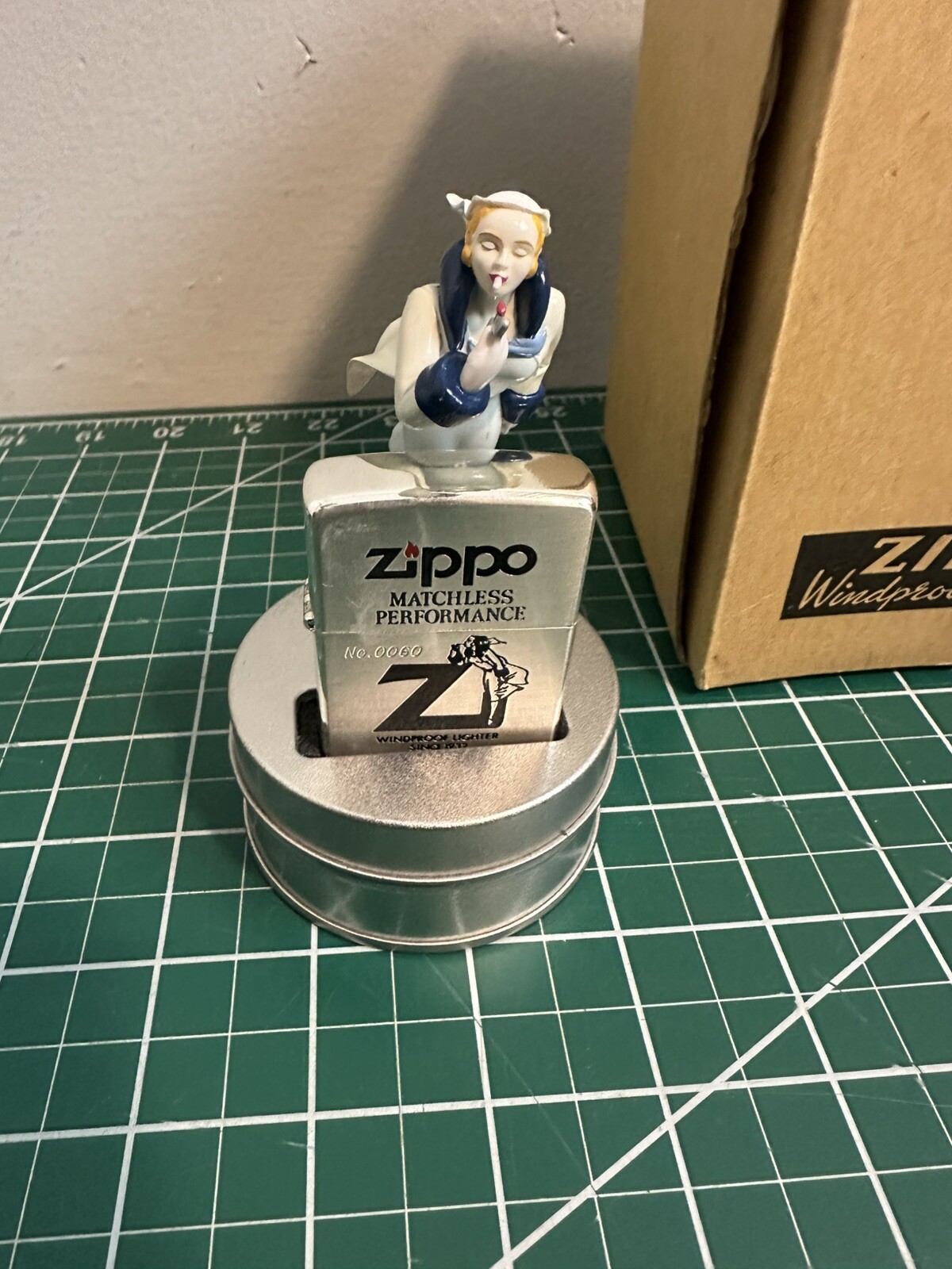 ZIPPO WINDY MUSIC BOX SET LIMITED EDITION SUPER RARE (MISSING PLASTIC DOME)