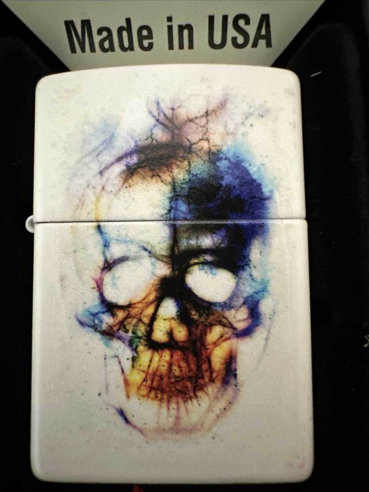 Zippo Lighter – Sugar Skull Design on White Textured Lighter – 49410 – New