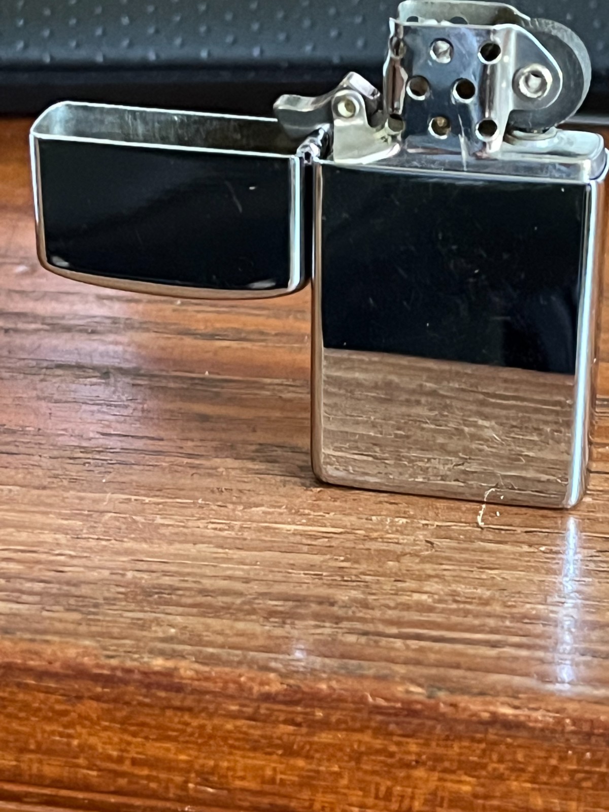 Silver Zippo lighter very nice