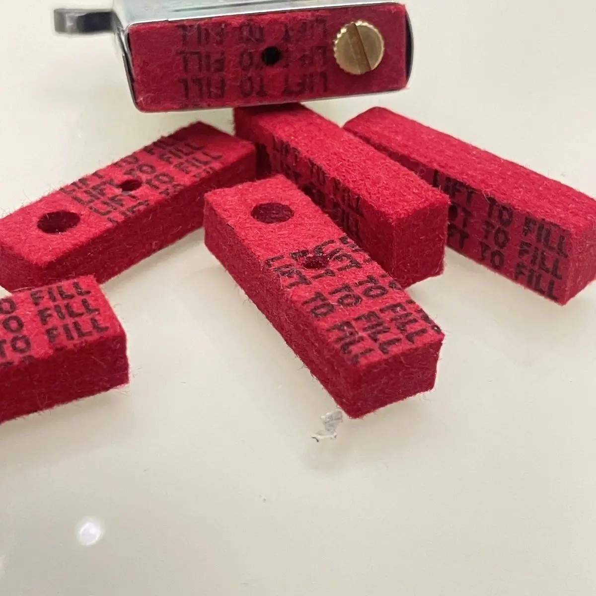 10pcs Red Felt Thick Cotton Bottom Pads for Zippo Zorro Lighter Seals Inner Kits