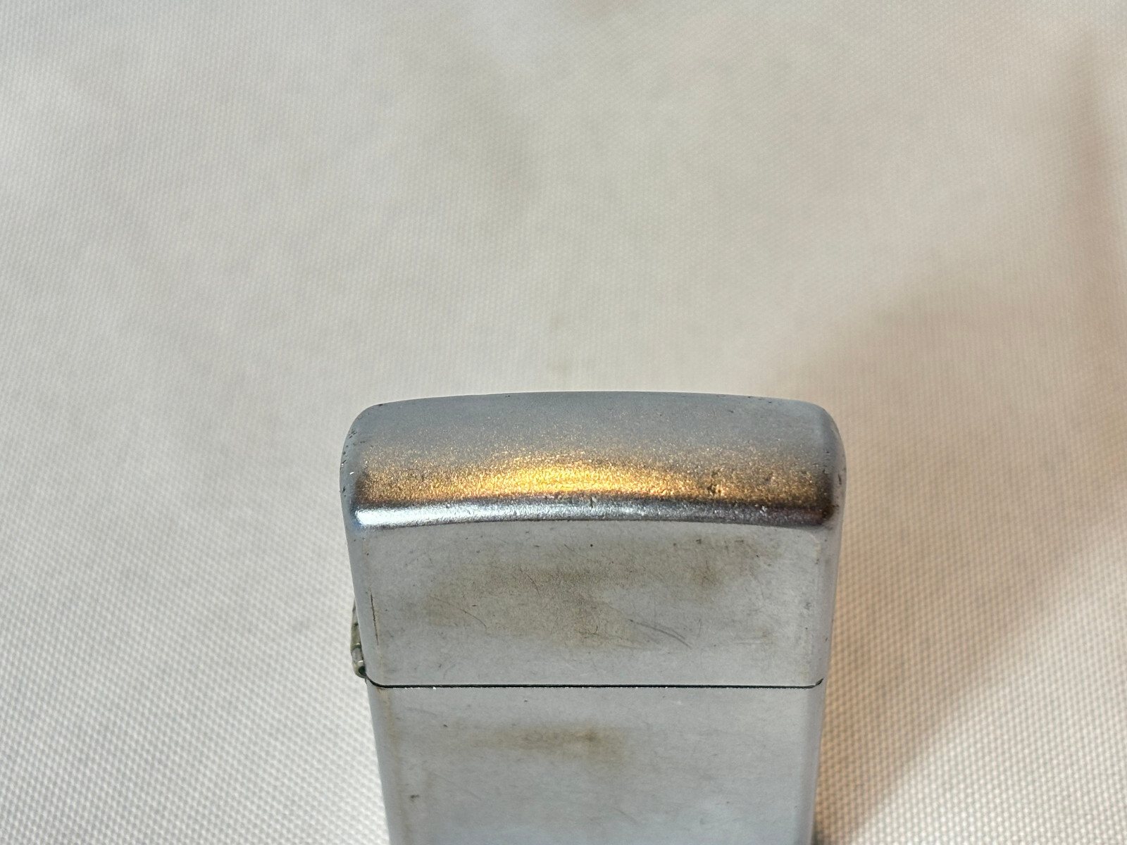 2000 Zippo Lighter Brushed Chrome Hinged Lid Smoking Accessory In Original Box