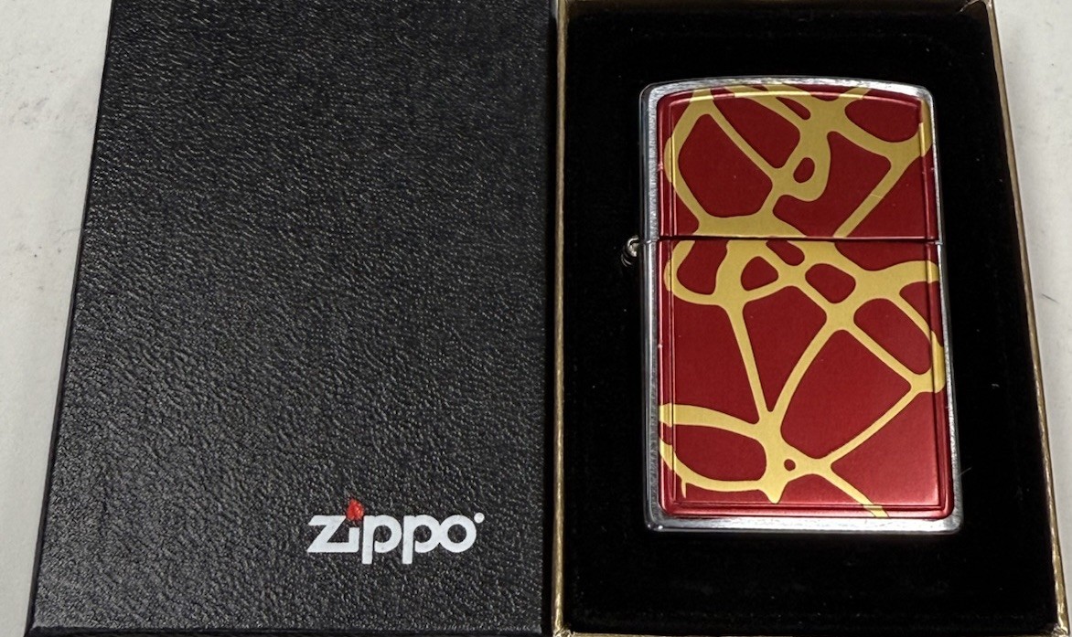 ZIPPO 2002 STRING PAINT RED ALUMINUM ANODIZED LIGHTER SEALED IN BOX A189