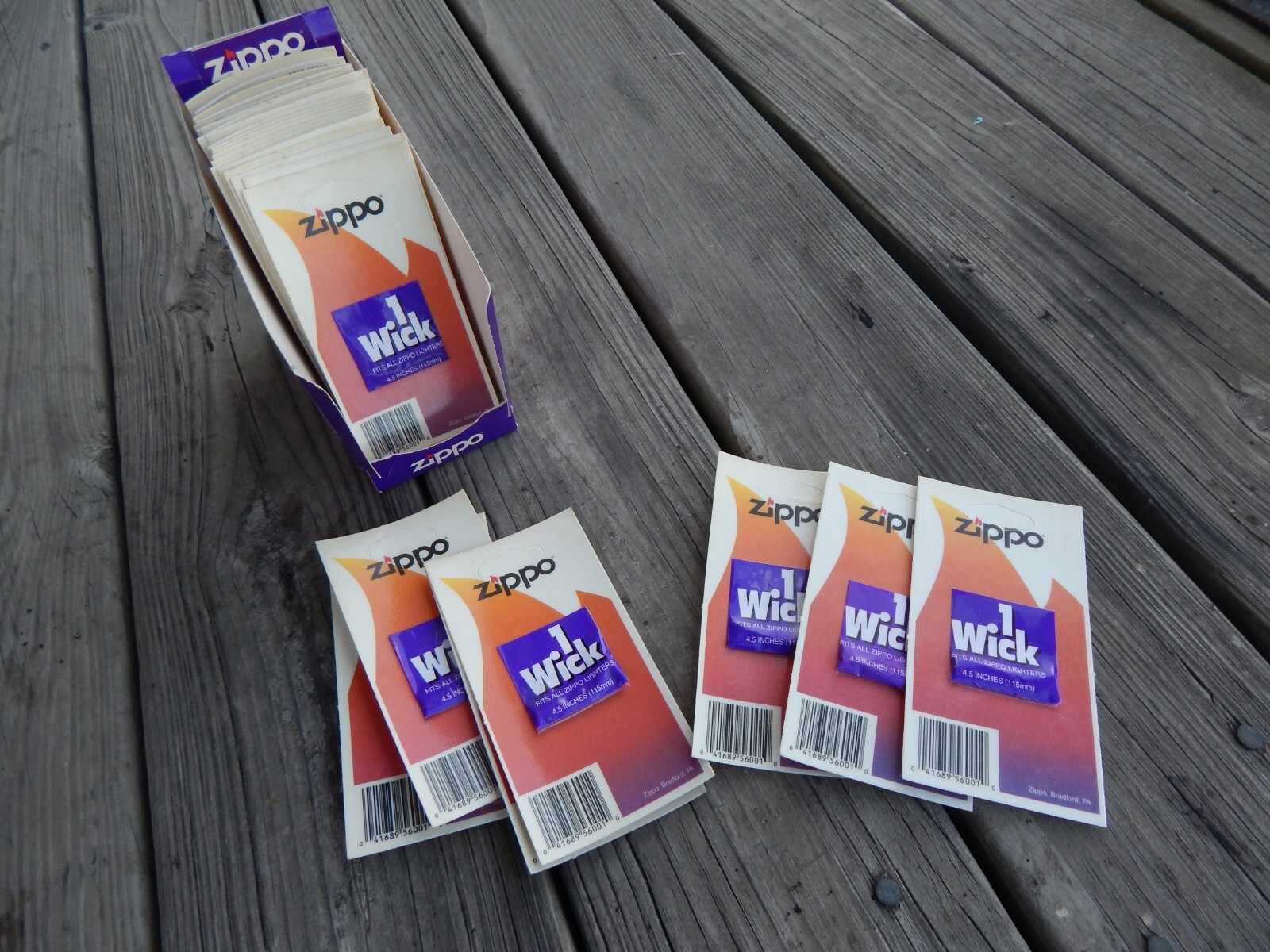 CounterTop Store Display of 24 ZIPPO Lighter WICKS NOS