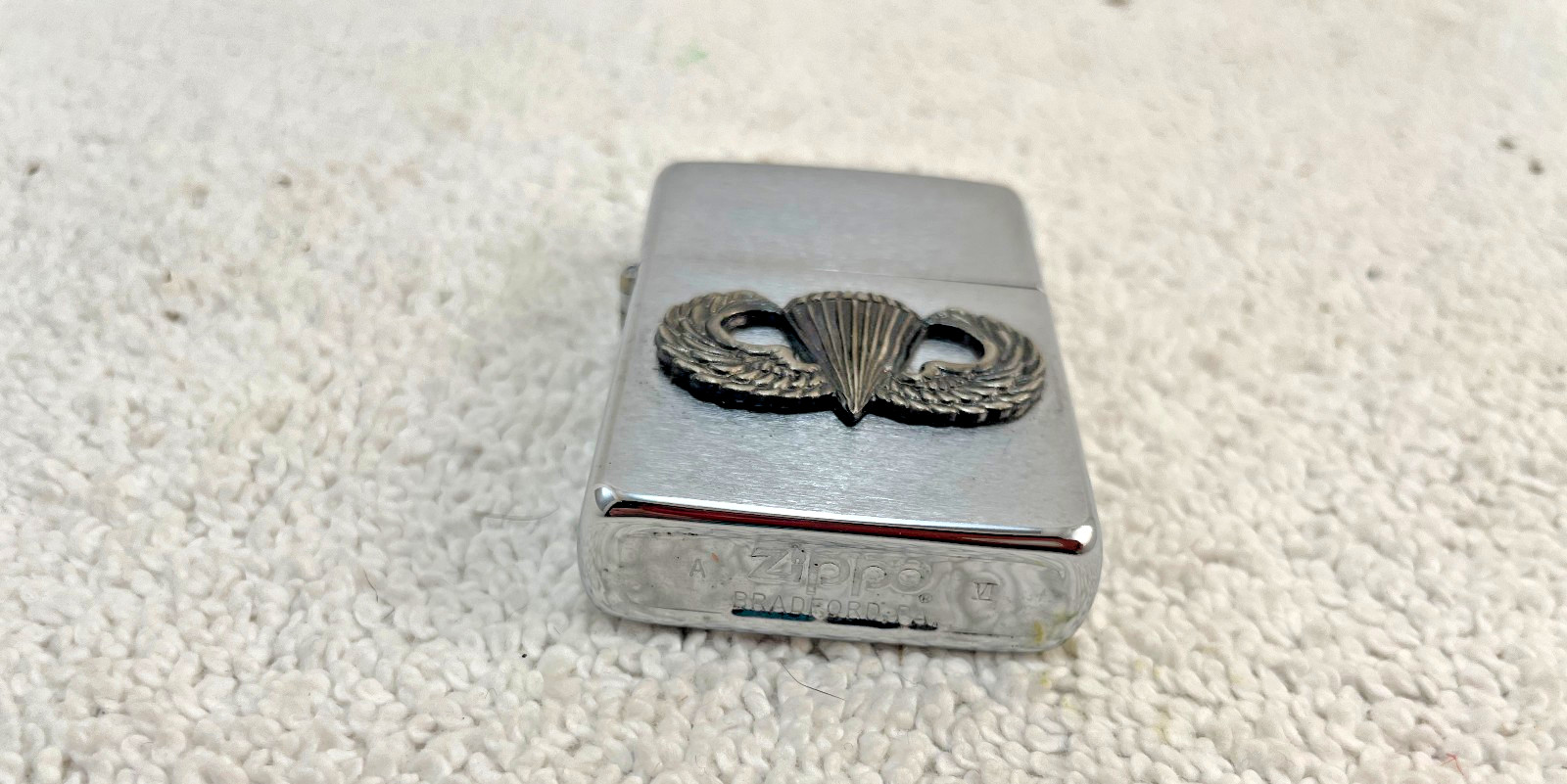 1990 Zippo Lighter US Military Airborne Paratrooper Jump Wings Parachute