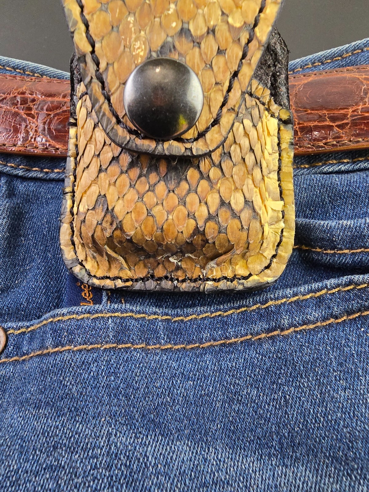 Real Cotton mouth snake skin ZIPPO lighter case Pouch holder natural color new