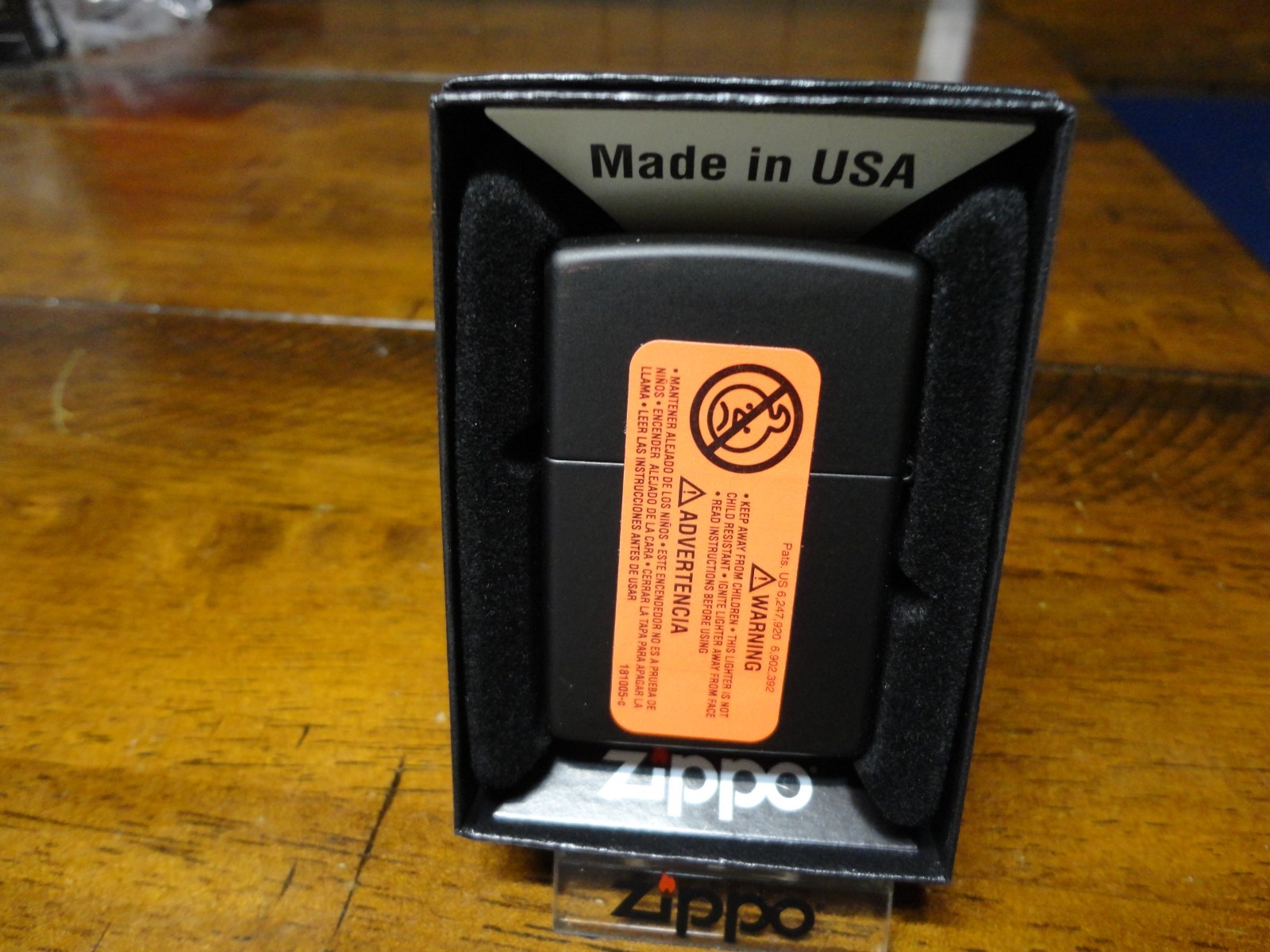 BLACK BEAR CASE XX KNIFE ZIPPO LIGHTER MINT IN BOX