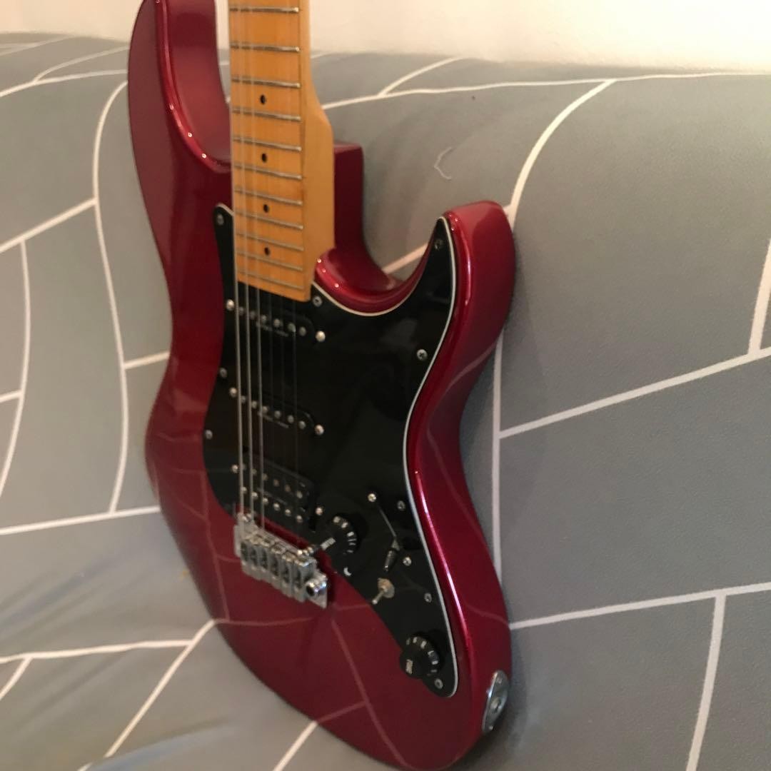 Helios S305 Stratocaster HSS