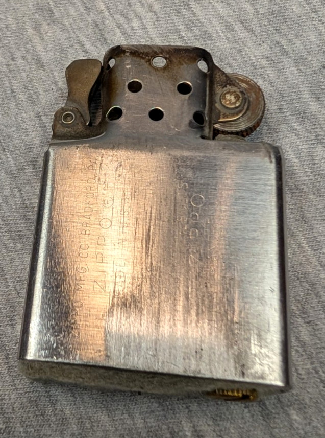 1984 Vertical Stripe Pinstripe Zippo Lighter Non Engraved P/R