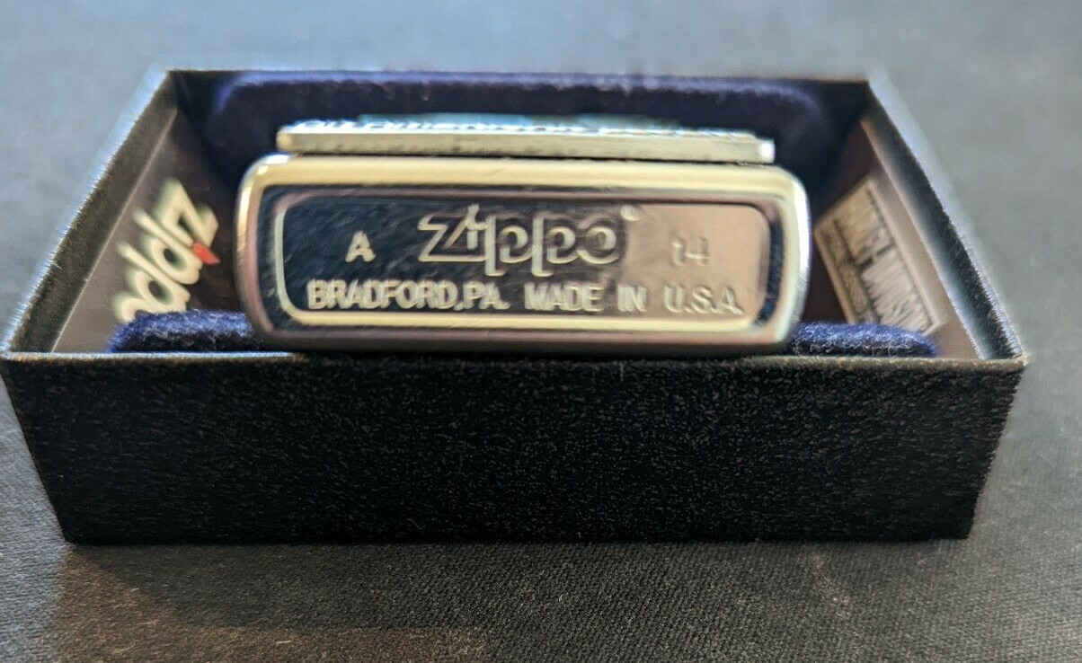 Zippo NEW 20229 HARLEY DAVIDSON- Retired Lighter With free pack Wicks&Flint