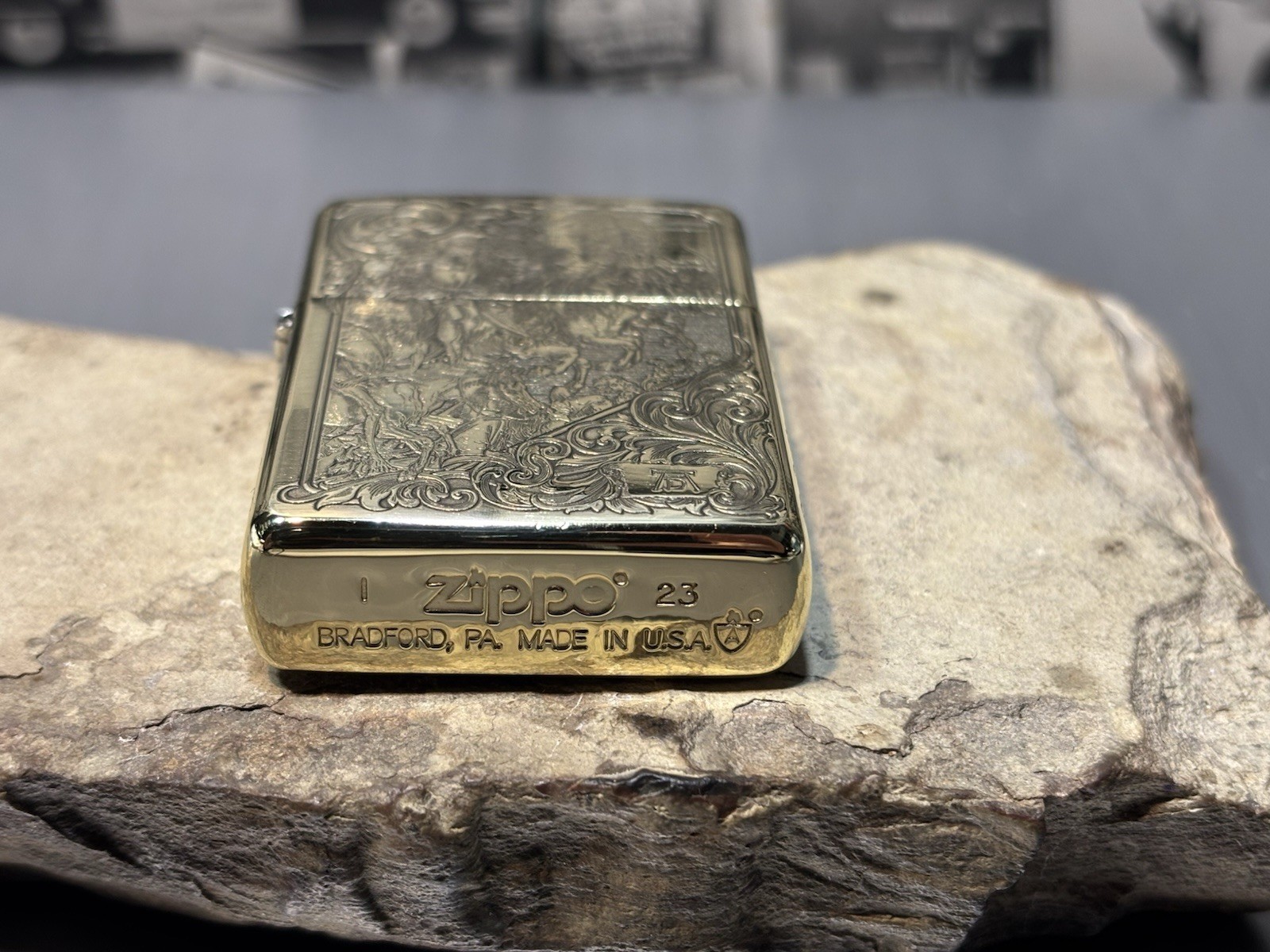 ZIPPO LIGHTER RARE 5-SIDE ZIPPO WITH VELVET BOX