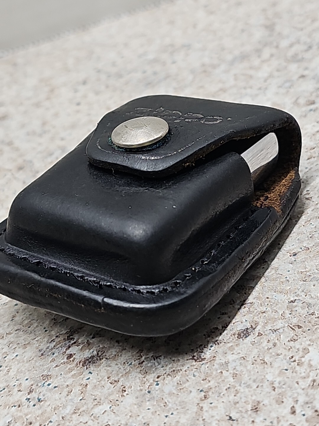 Vintage 1977 ||| ZIPPO || With Black Leather Case For Belt