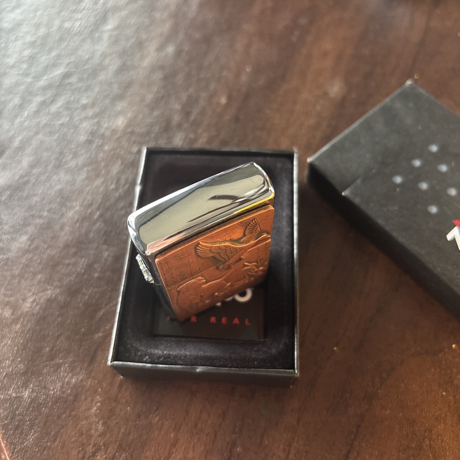 Vintage Zippo lighter COPPER BIRD & DOG duck Hunting Scene brand new in tin 07