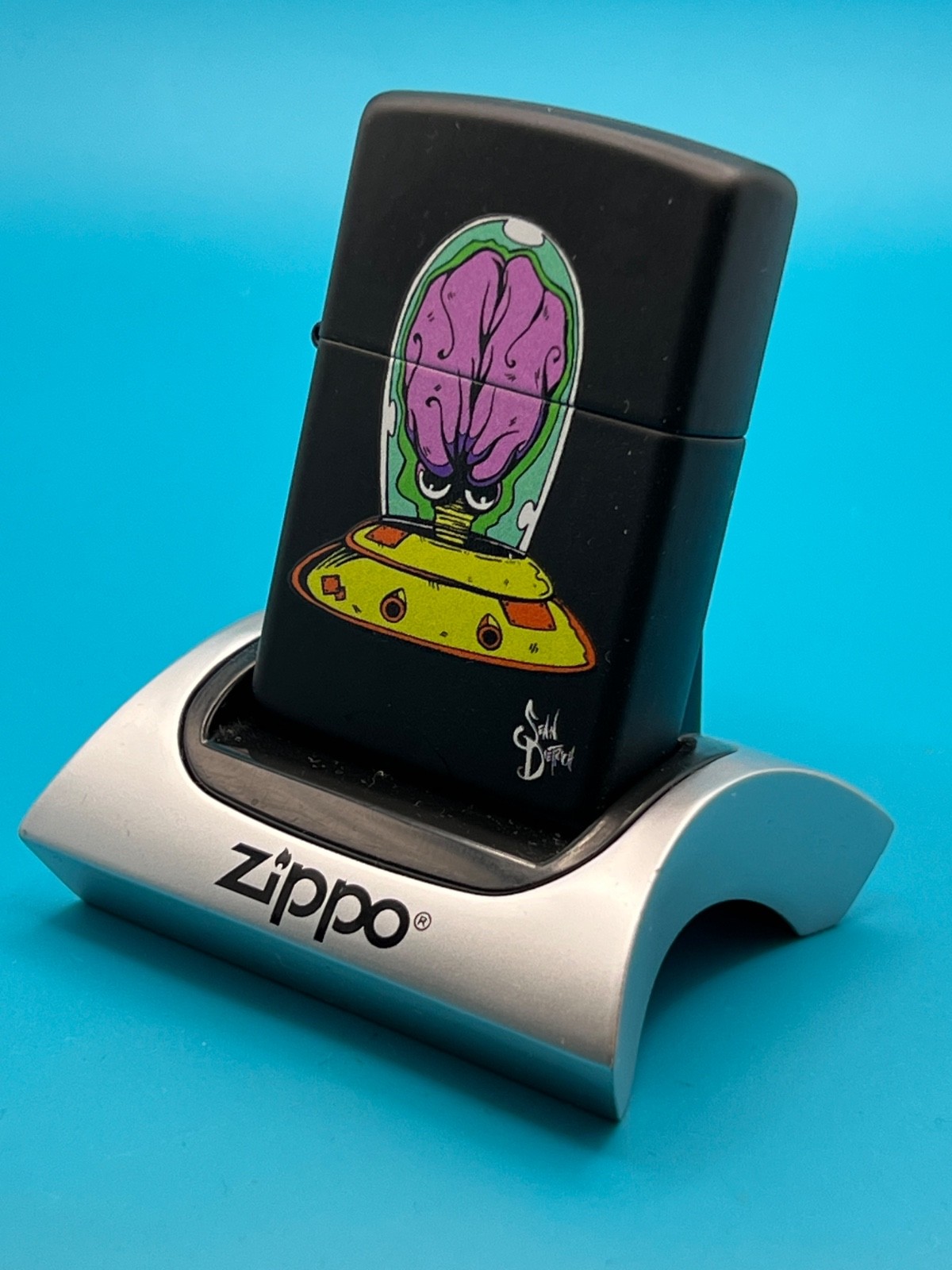 Genuine Brand New 2023 ZIPPO LIGHTER Artist SEAN DIETRICH UFO Martian Design