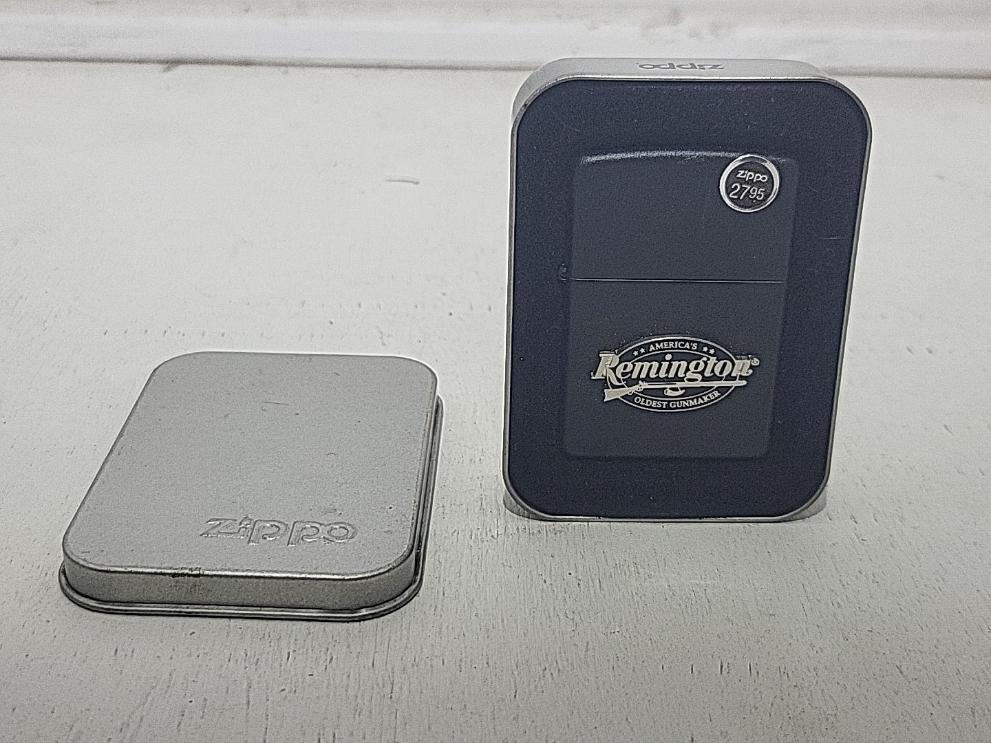 Rare 2005 Black Remington Gun Maker Emblem Zippo Lighter Free Fast Shipping!!!
